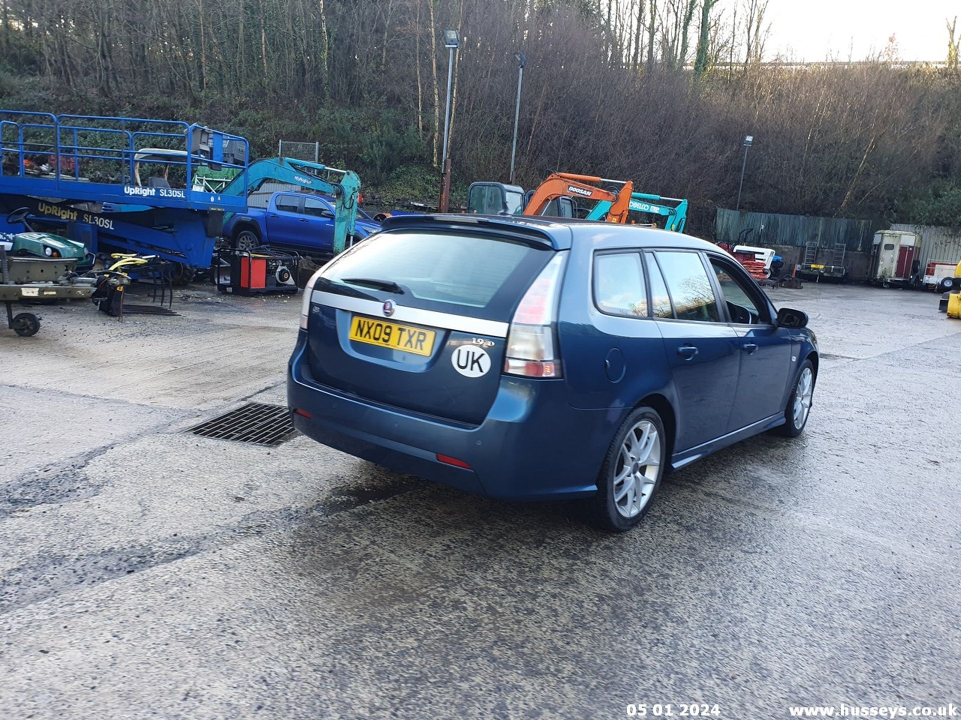 09/09 SAAB 9-3 VECTOR SPORT DTH - 1910cc 5dr Estate (Blue, 159k) - Image 11 of 55