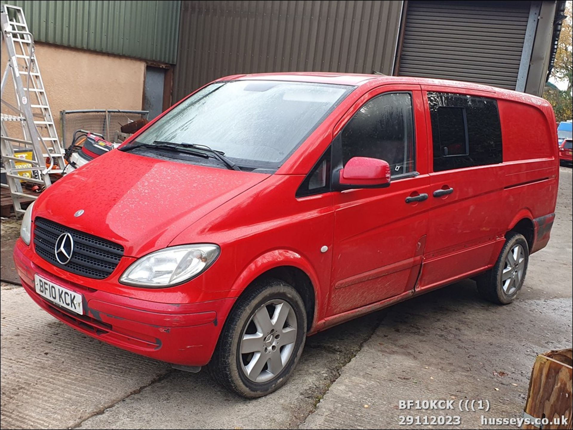 10/10 MERCEDES VITO 111 CDI LONG - 2148cc Van (Red)