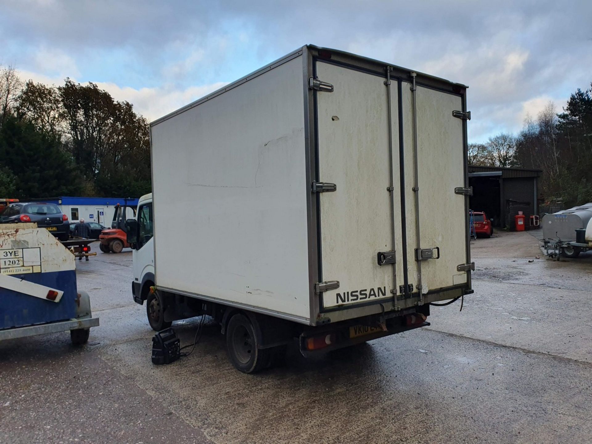 10/10 NISSAN CABSTAR 35.13 S/C SWB - 2488cc 2dr Refrigerated (White) - Image 15 of 36