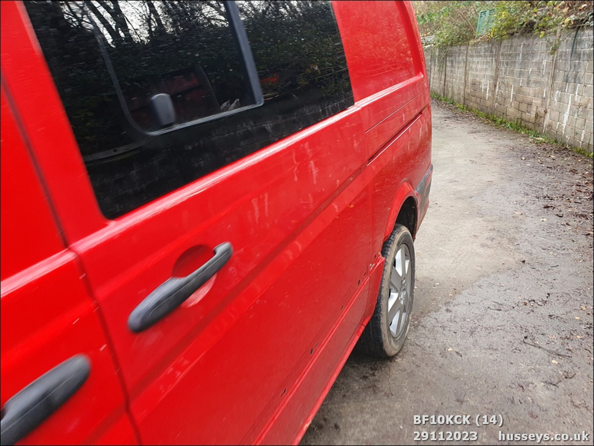 10/10 MERCEDES VITO 111 CDI LONG - 2148cc Van (Red) - Image 15 of 56