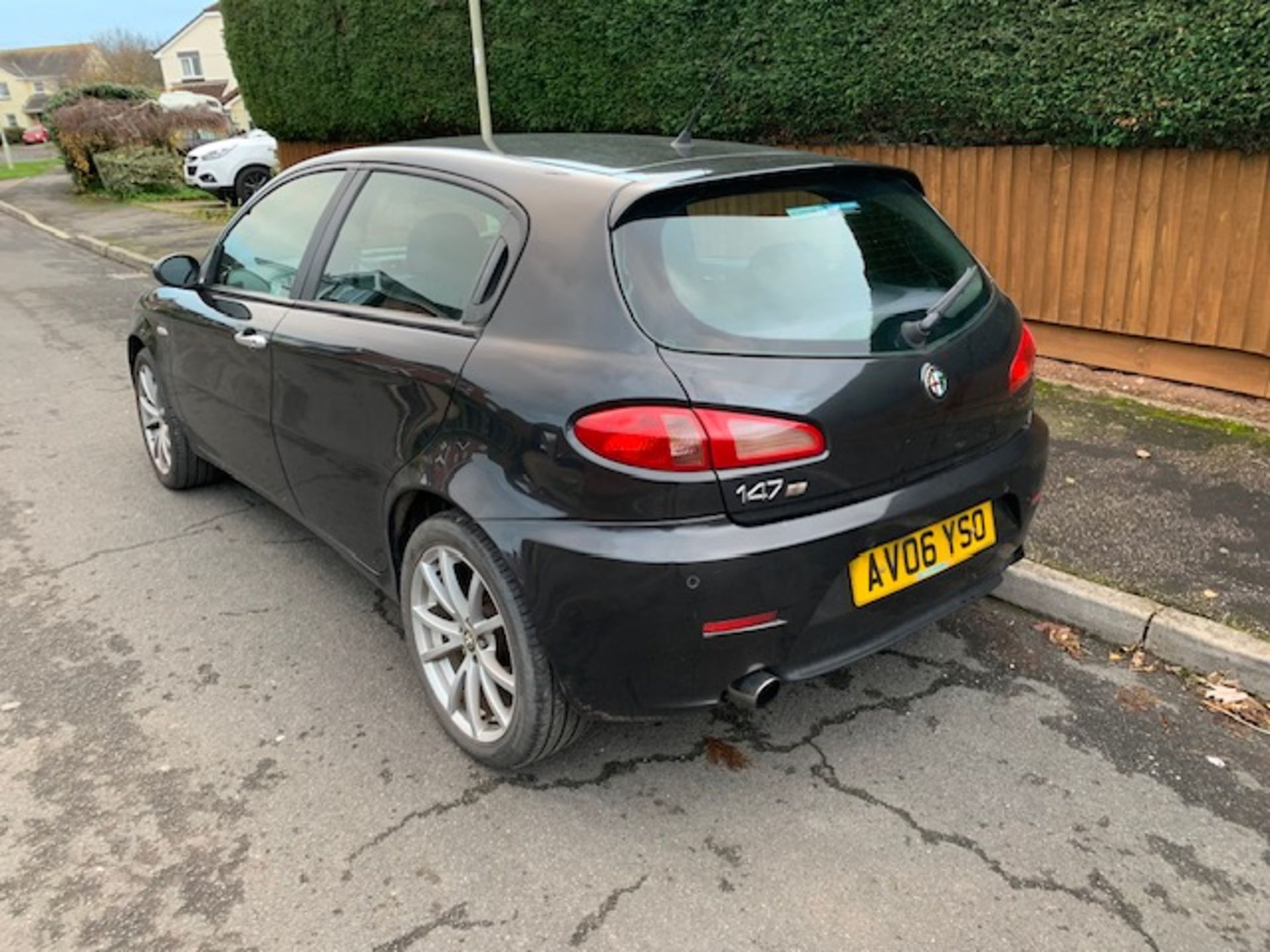 06/06 ALFA ROMEO 147 TS TI SE - 1598cc 5dr Hatchback (Black, 96k) - Image 2 of 11