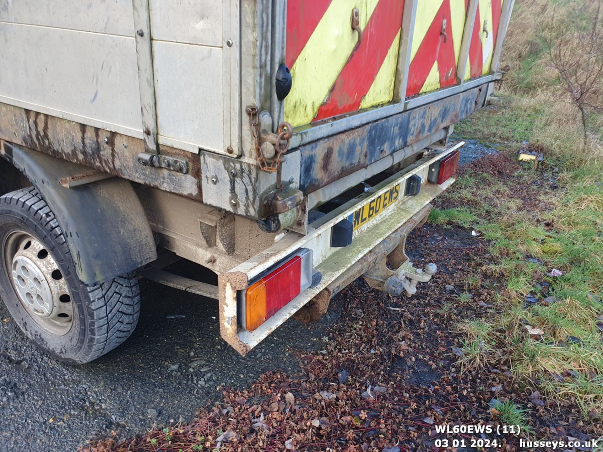 10/60 PEUGEOT BOXER 335 L2 HDI - 2198cc 2dr Tipper (White, 151k) - Image 12 of 23