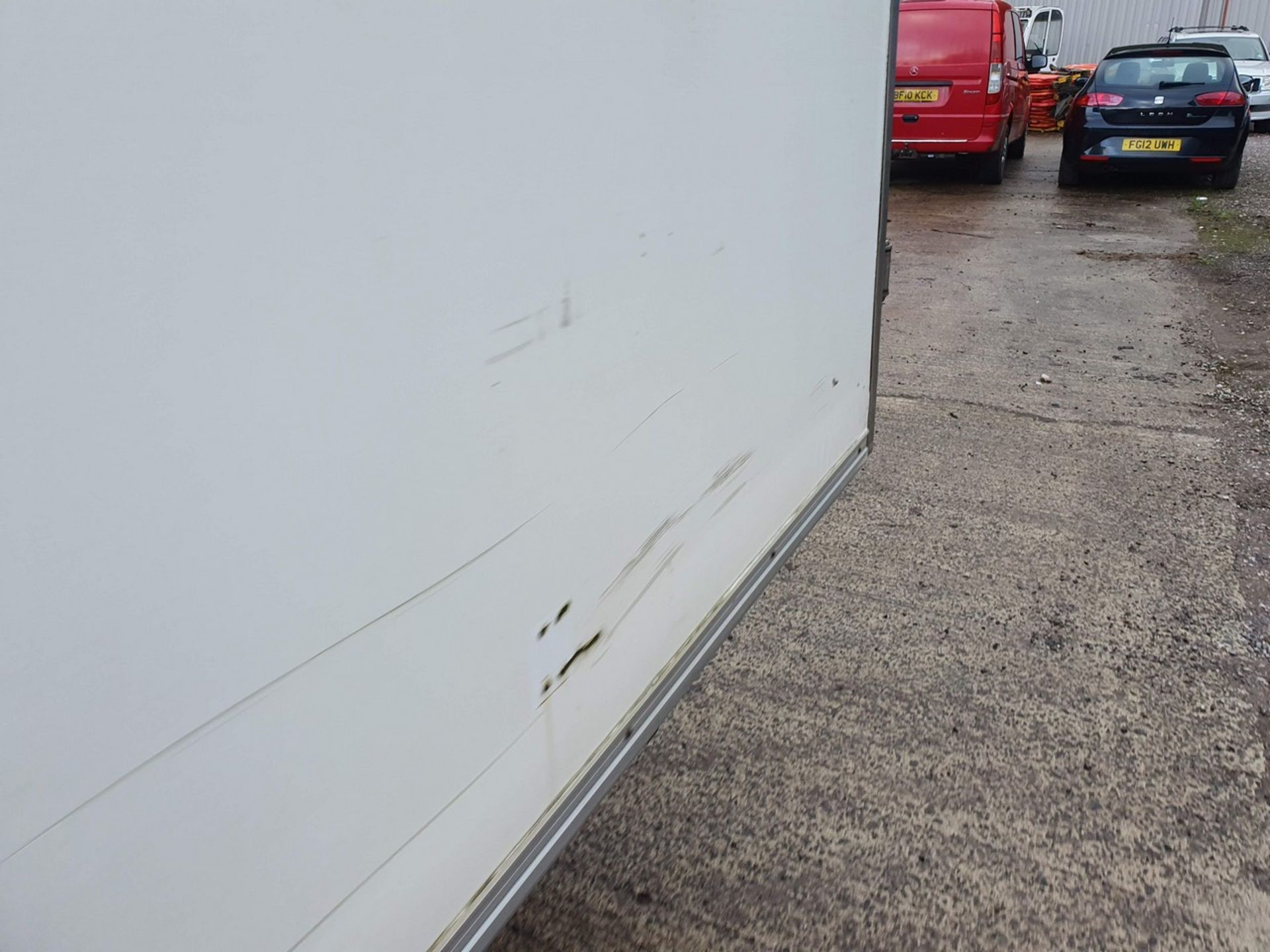 10/10 NISSAN CABSTAR 35.13 S/C SWB - 2488cc 2dr Refrigerated (White) - Image 25 of 36