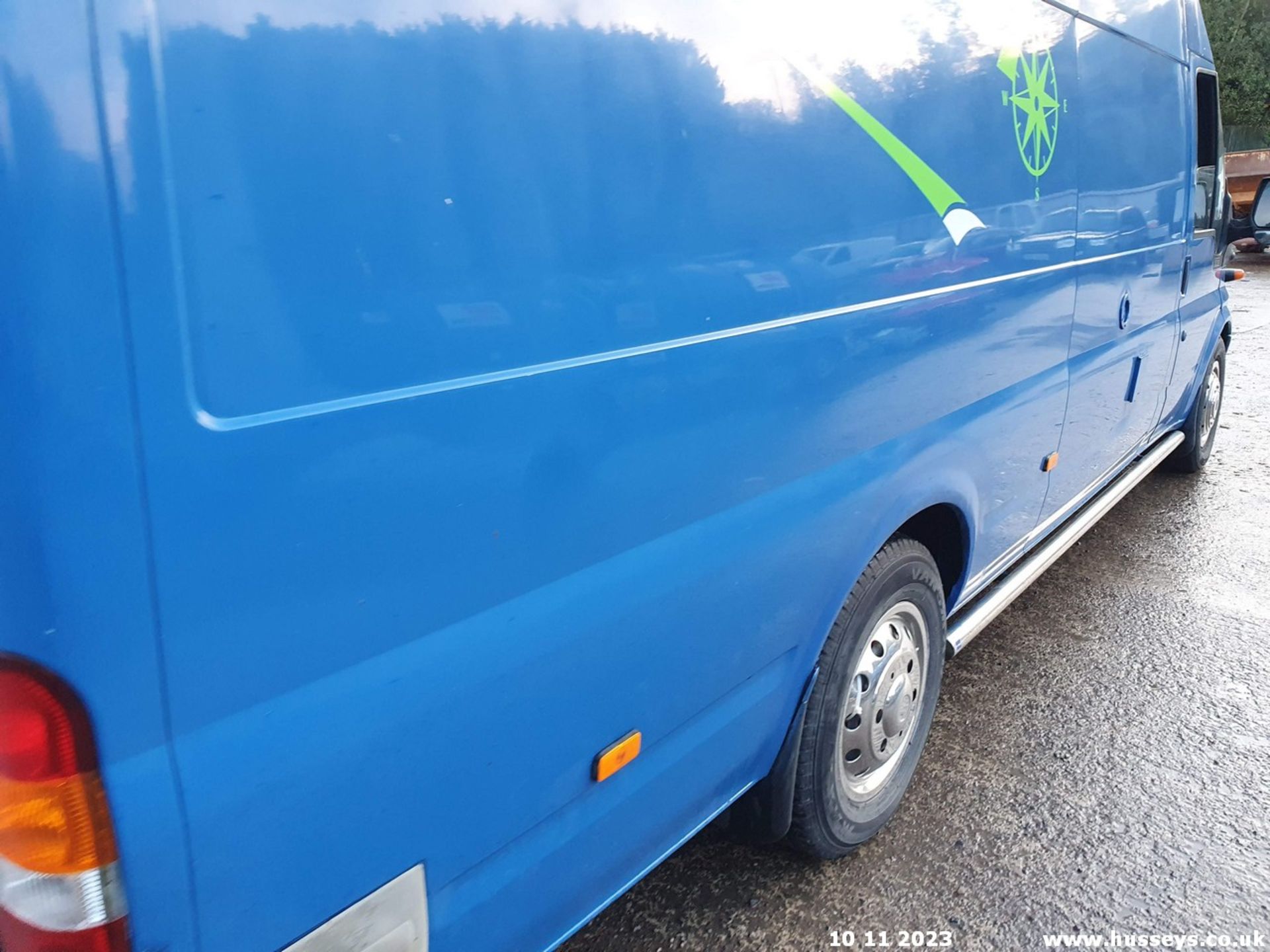 05/55 FORD TRANSIT CAMPER CONVERSION 350 LWB - 2402cc 5dr Van (Blue) - Image 58 of 64