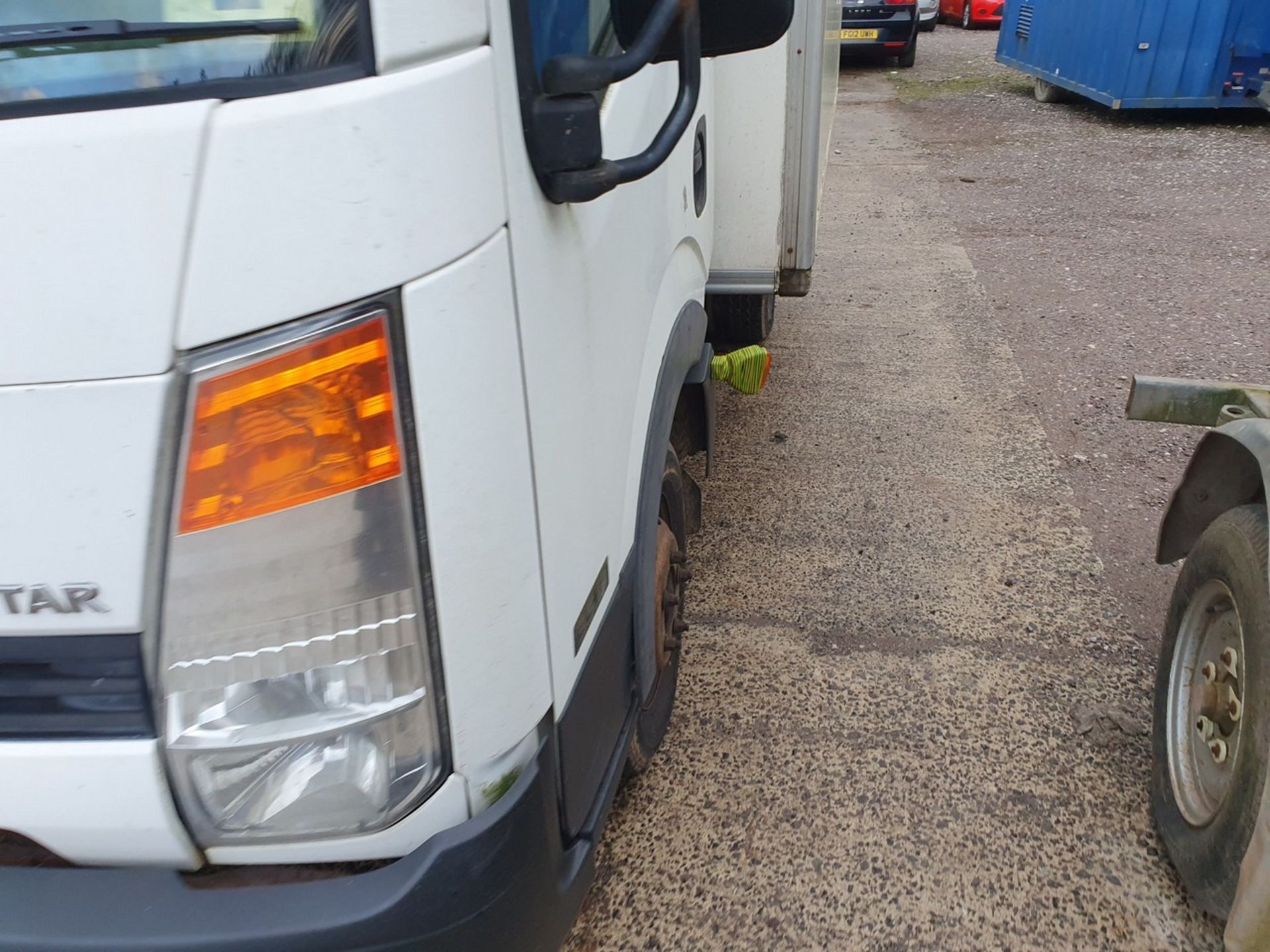 10/10 NISSAN CABSTAR 35.13 S/C SWB - 2488cc 2dr Refrigerated (White) - Image 20 of 36