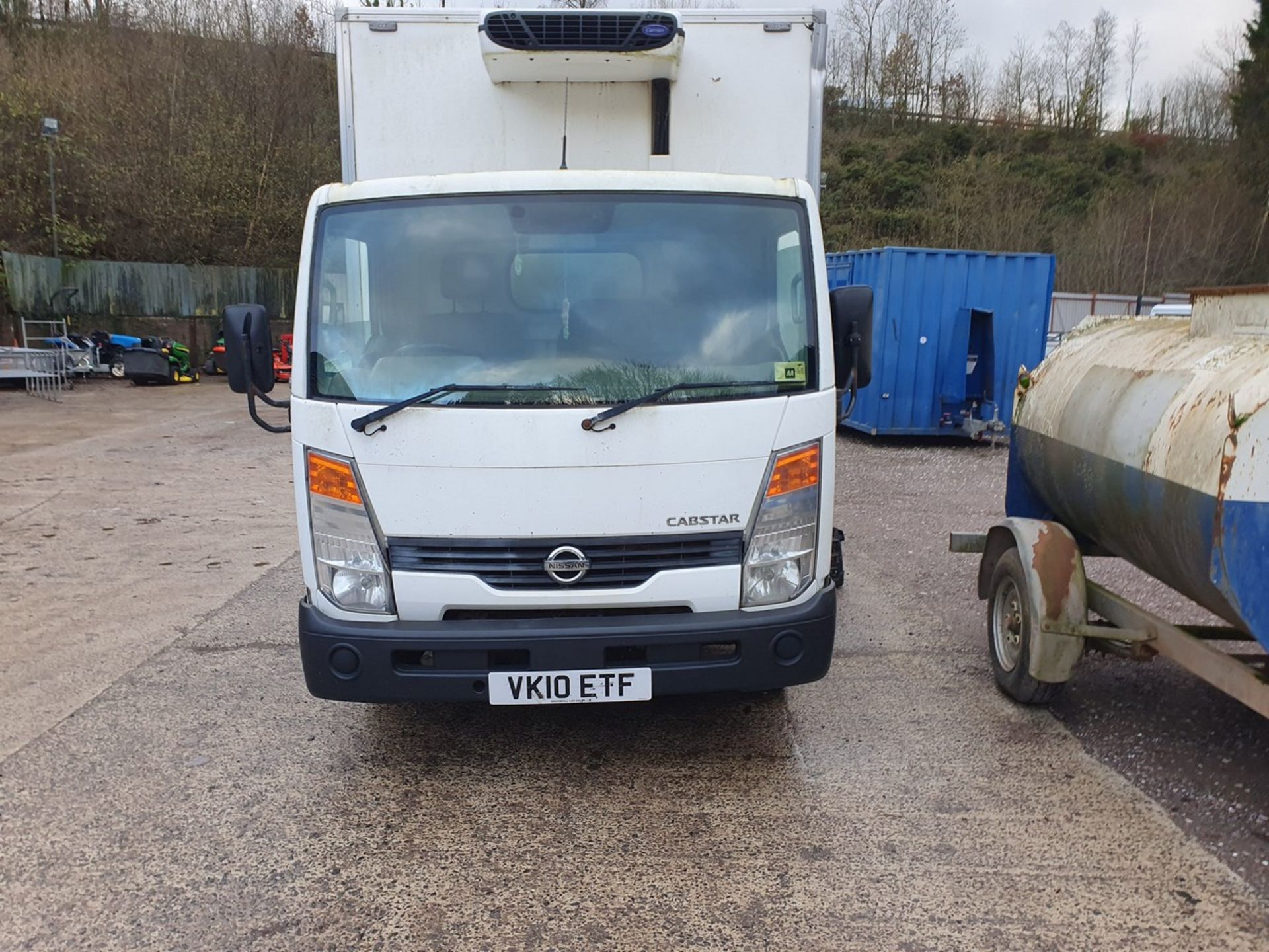 10/10 NISSAN CABSTAR 35.13 S/C SWB - 2488cc 2dr Refrigerated (White) - Image 8 of 36