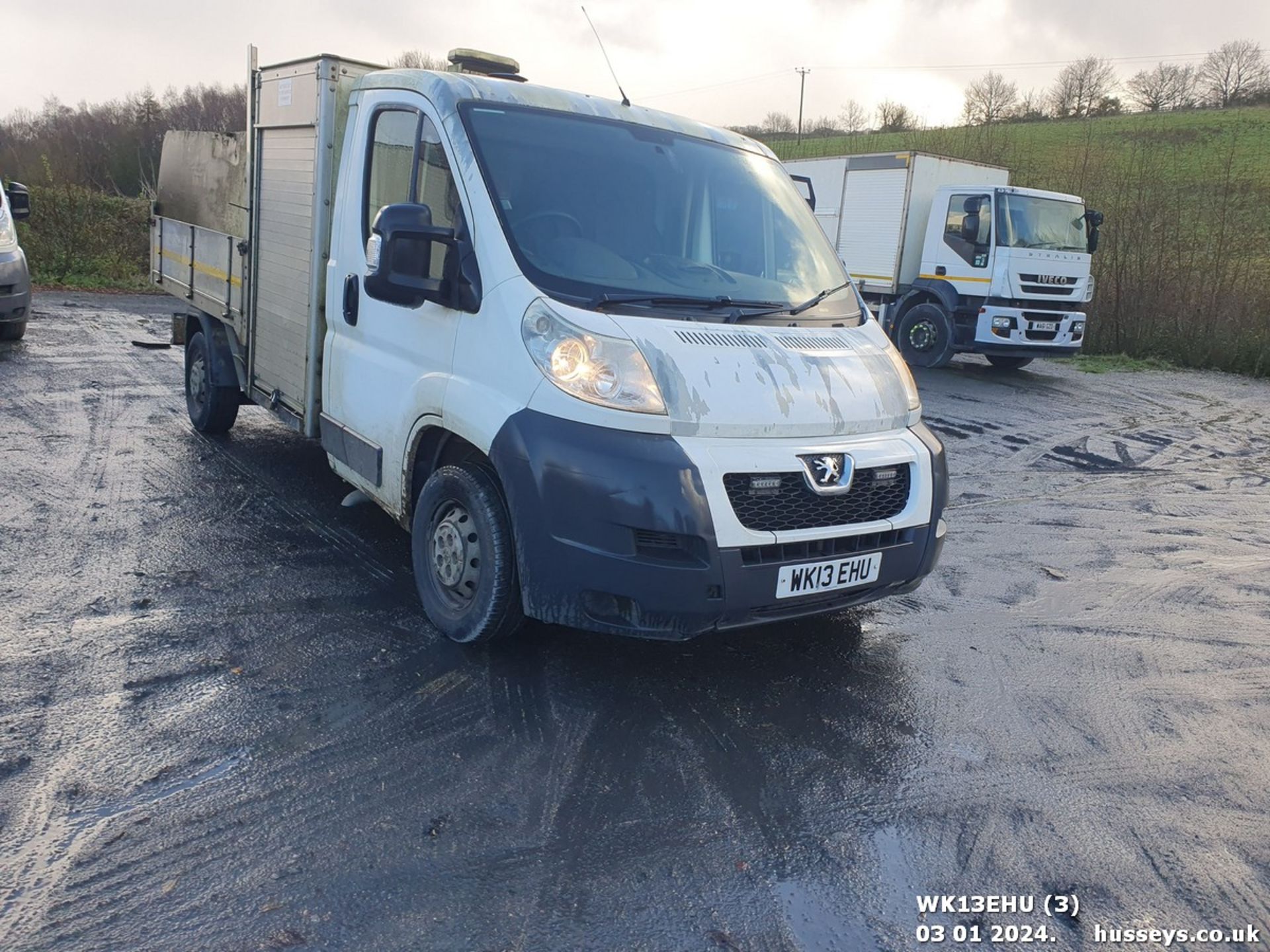 13/13 PEUGEOT BOXER 335 L2S HDI - 2198cc 2dr Tipper (White, 145k) - Image 4 of 46