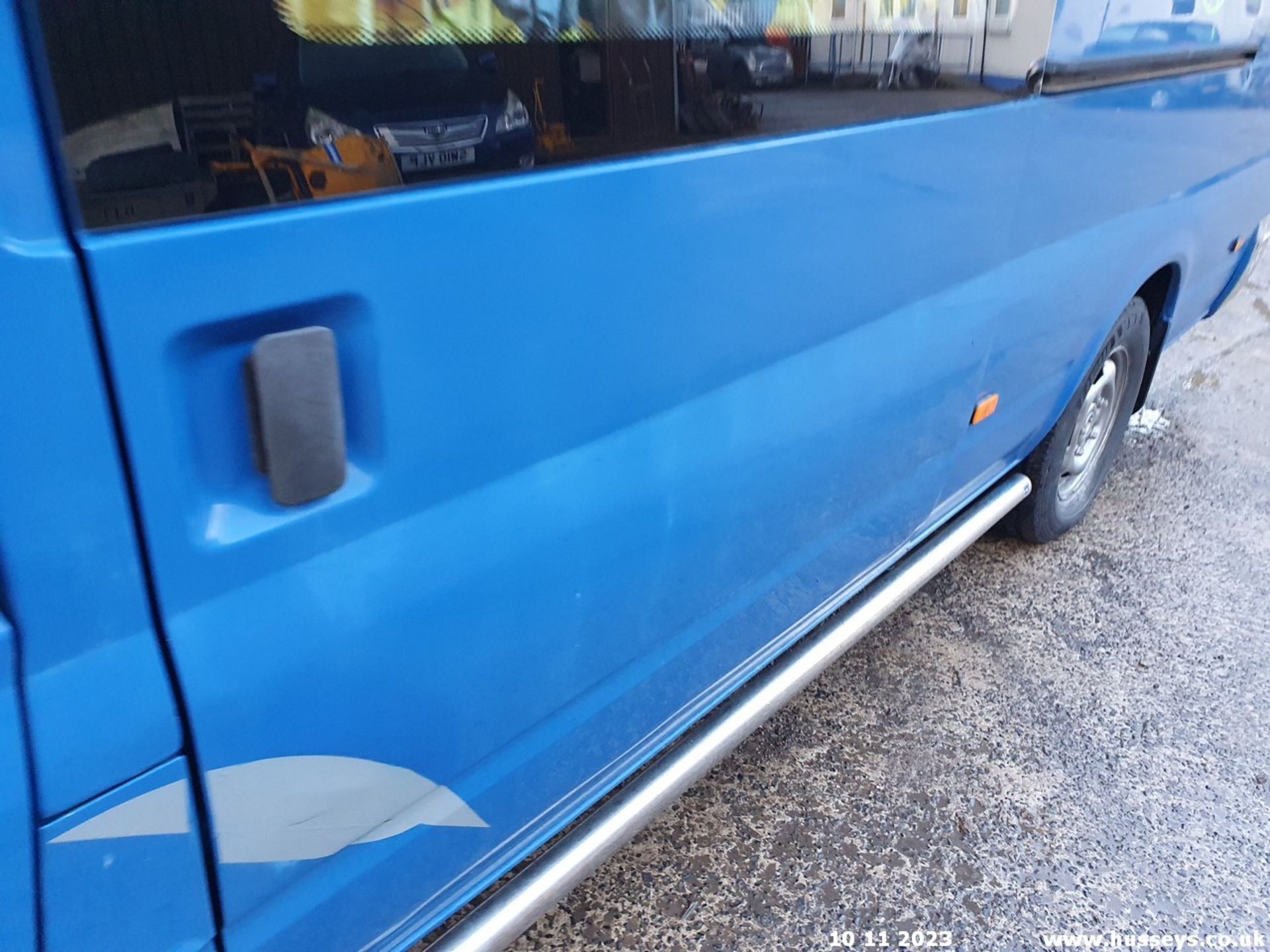 05/55 FORD TRANSIT CAMPER CONVERSION 350 LWB - 2402cc 5dr Van (Blue) - Bild 32 aus 64