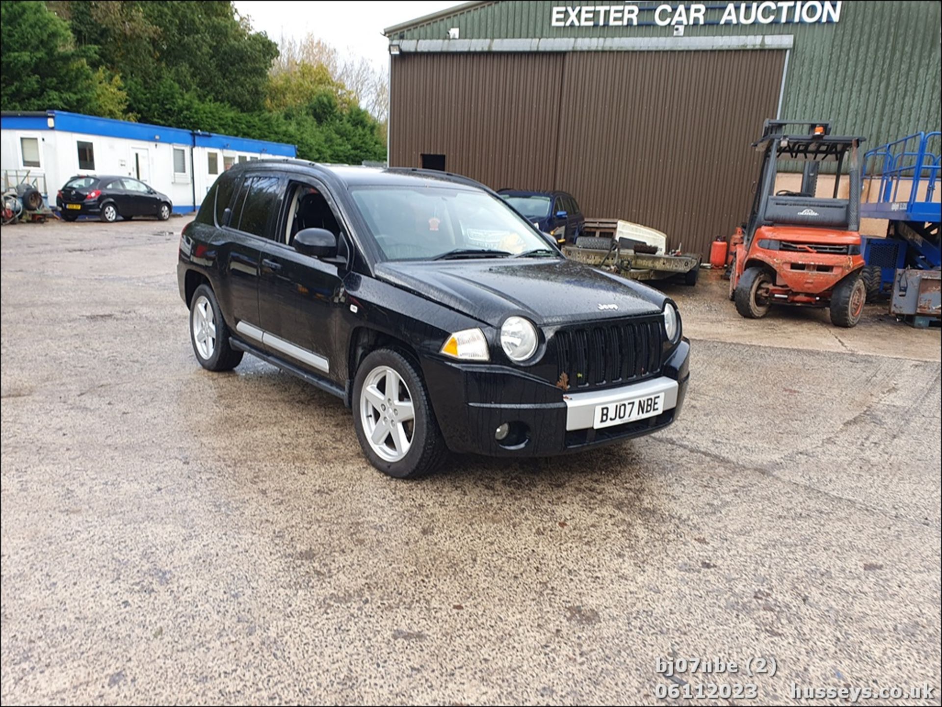 07/07 JEEP COMPASS LIMITED CRD - 1968cc 5dr Estate (Black, 97k) - Image 2 of 61