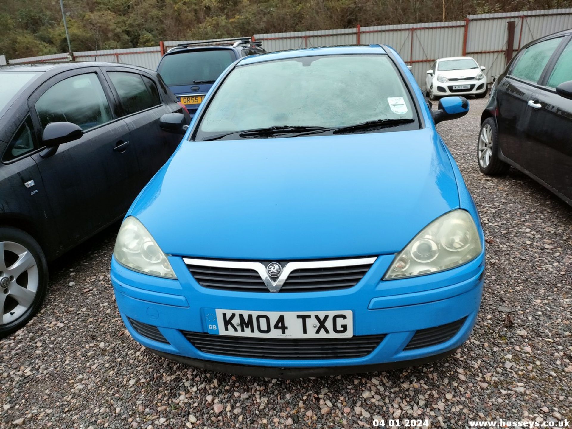 04/04 VAUXHALL CORSA DESIGN 16V - 1199cc 5dr Hatchback (Blue, 96k) - Image 8 of 38