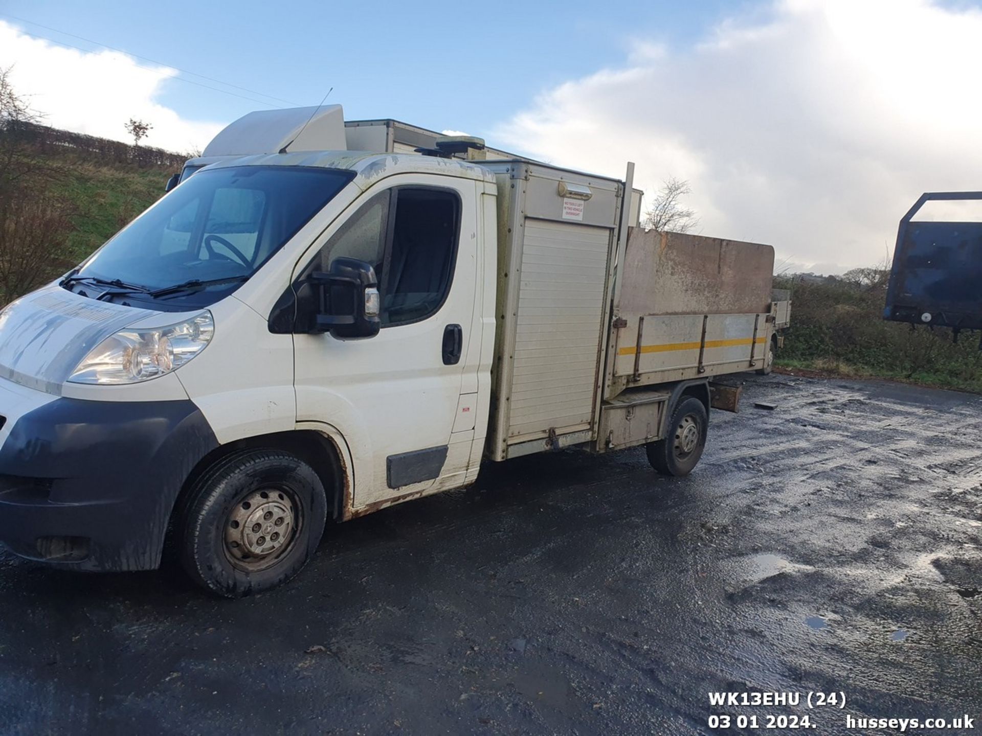 13/13 PEUGEOT BOXER 335 L2S HDI - 2198cc 2dr Tipper (White, 145k) - Image 25 of 46