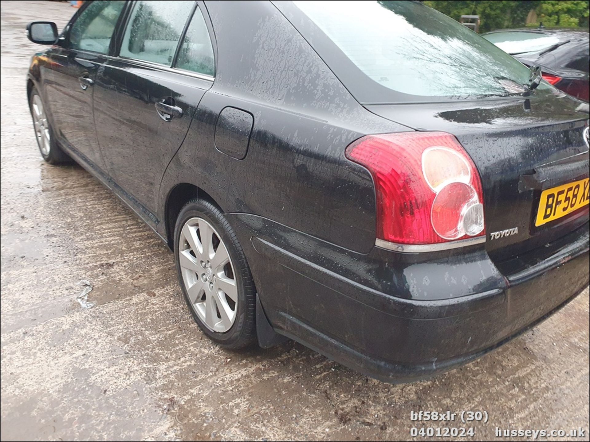 08/58 TOYOTA AVENSIS TR D-4D - 1998cc 5dr Hatchback (Black, 126k) - Image 31 of 38