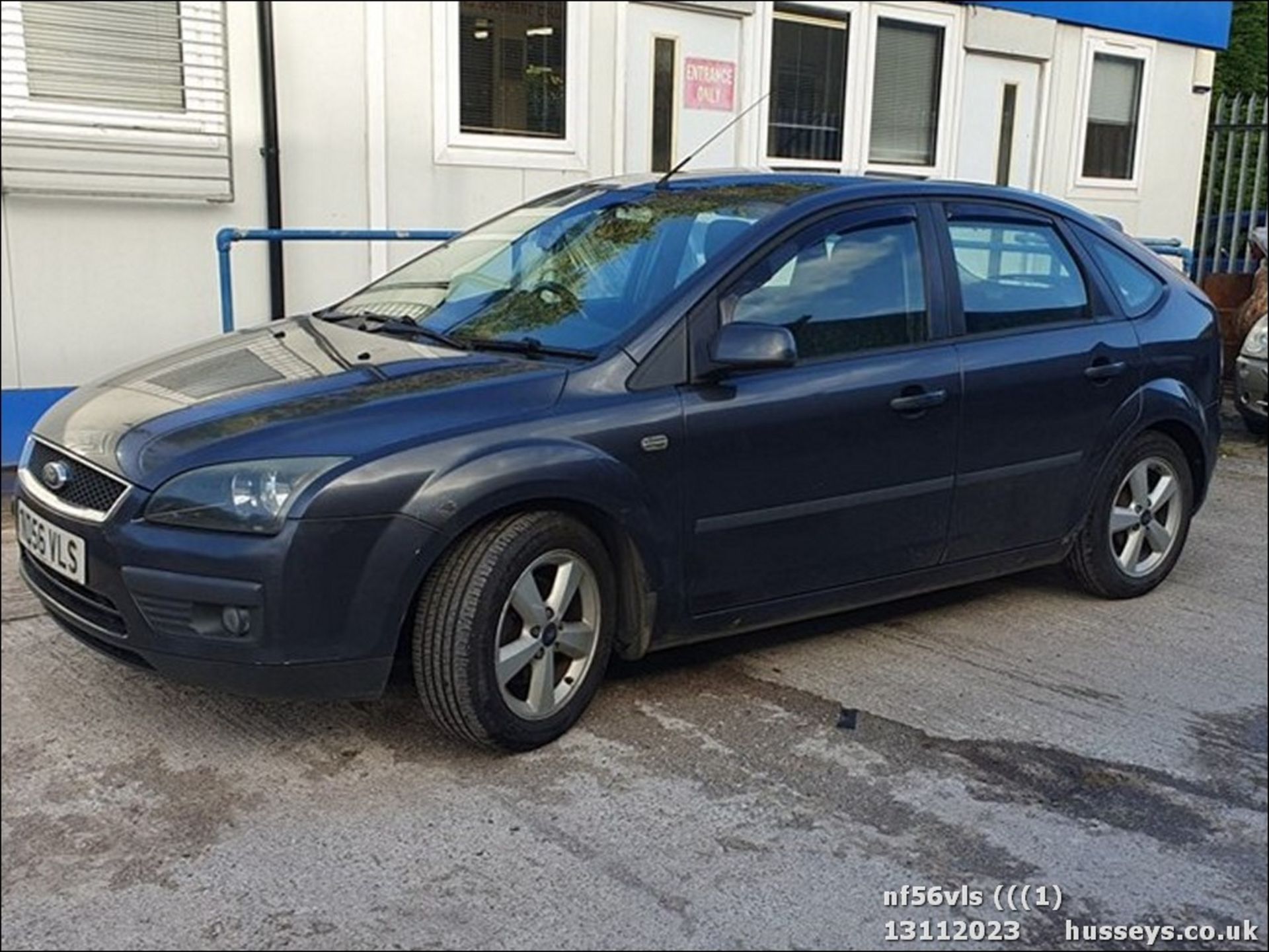 06/56 FORD FOCUS ZETEC CLIMATE - 1596cc 5dr Hatchback (Grey, 151k)