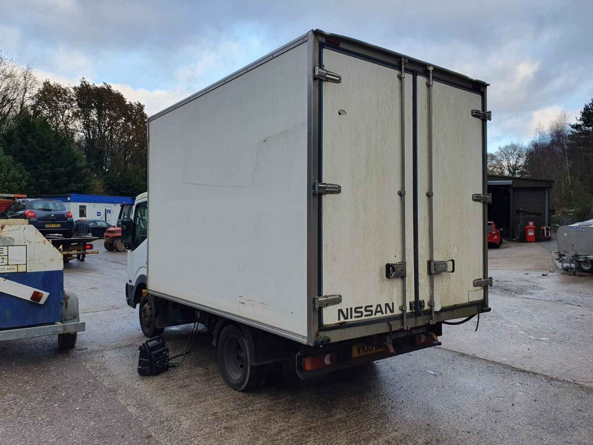 10/10 NISSAN CABSTAR 35.13 S/C SWB - 2488cc 2dr Refrigerated (White) - Image 14 of 36