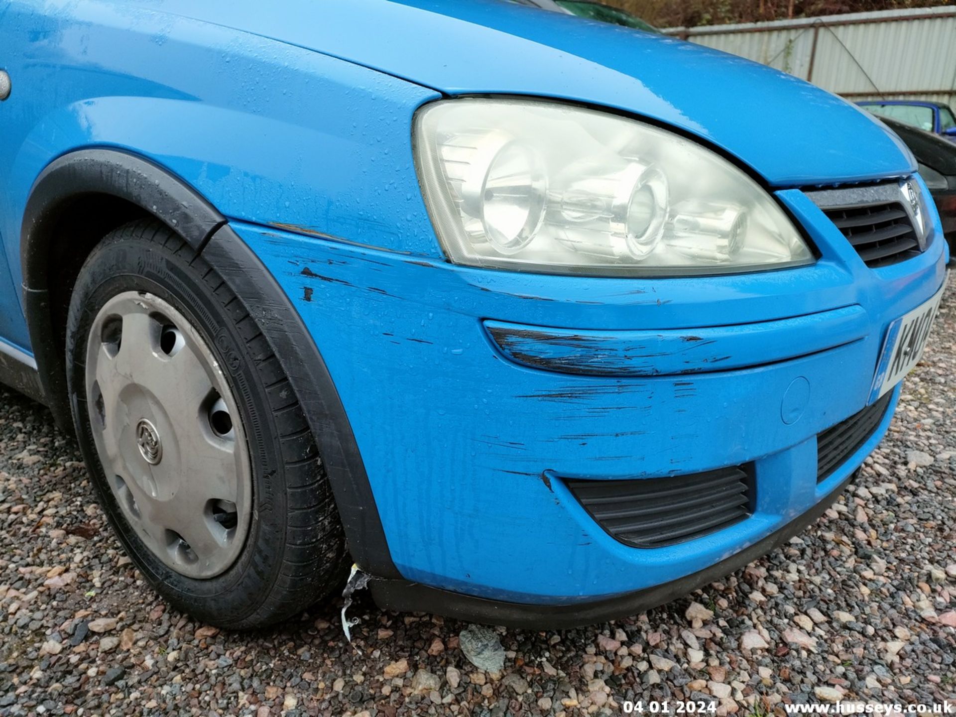 04/04 VAUXHALL CORSA DESIGN 16V - 1199cc 5dr Hatchback (Blue, 96k) - Image 5 of 38