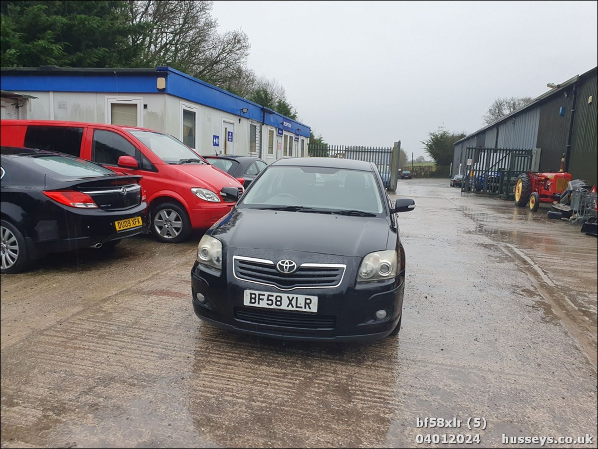 08/58 TOYOTA AVENSIS TR D-4D - 1998cc 5dr Hatchback (Black, 126k) - Image 6 of 38