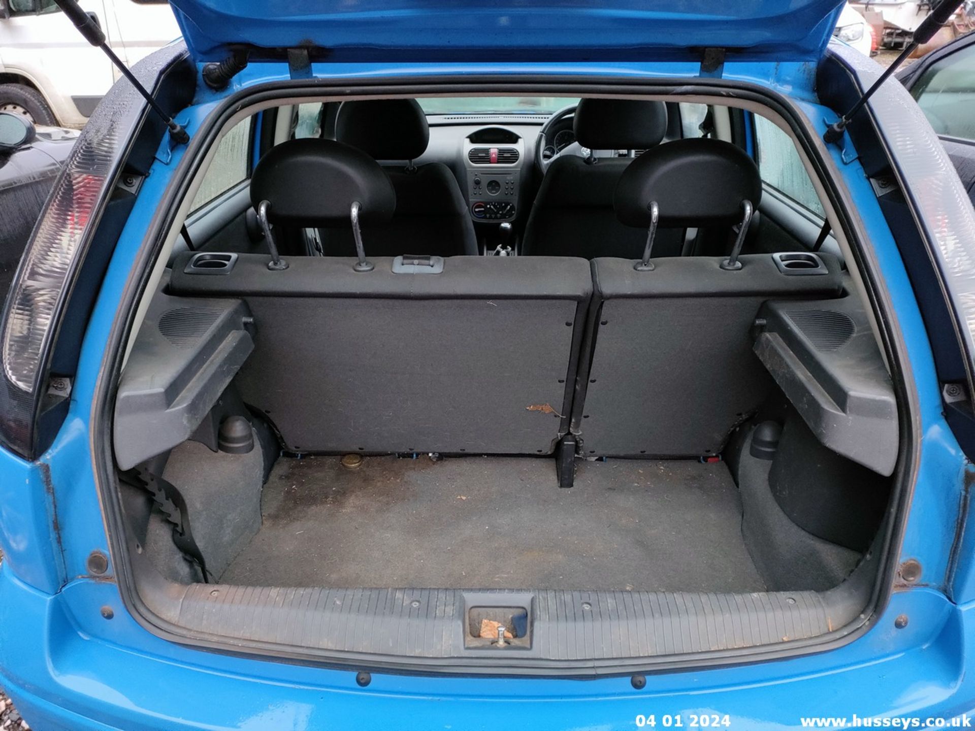 04/04 VAUXHALL CORSA DESIGN 16V - 1199cc 5dr Hatchback (Blue, 96k) - Image 38 of 38