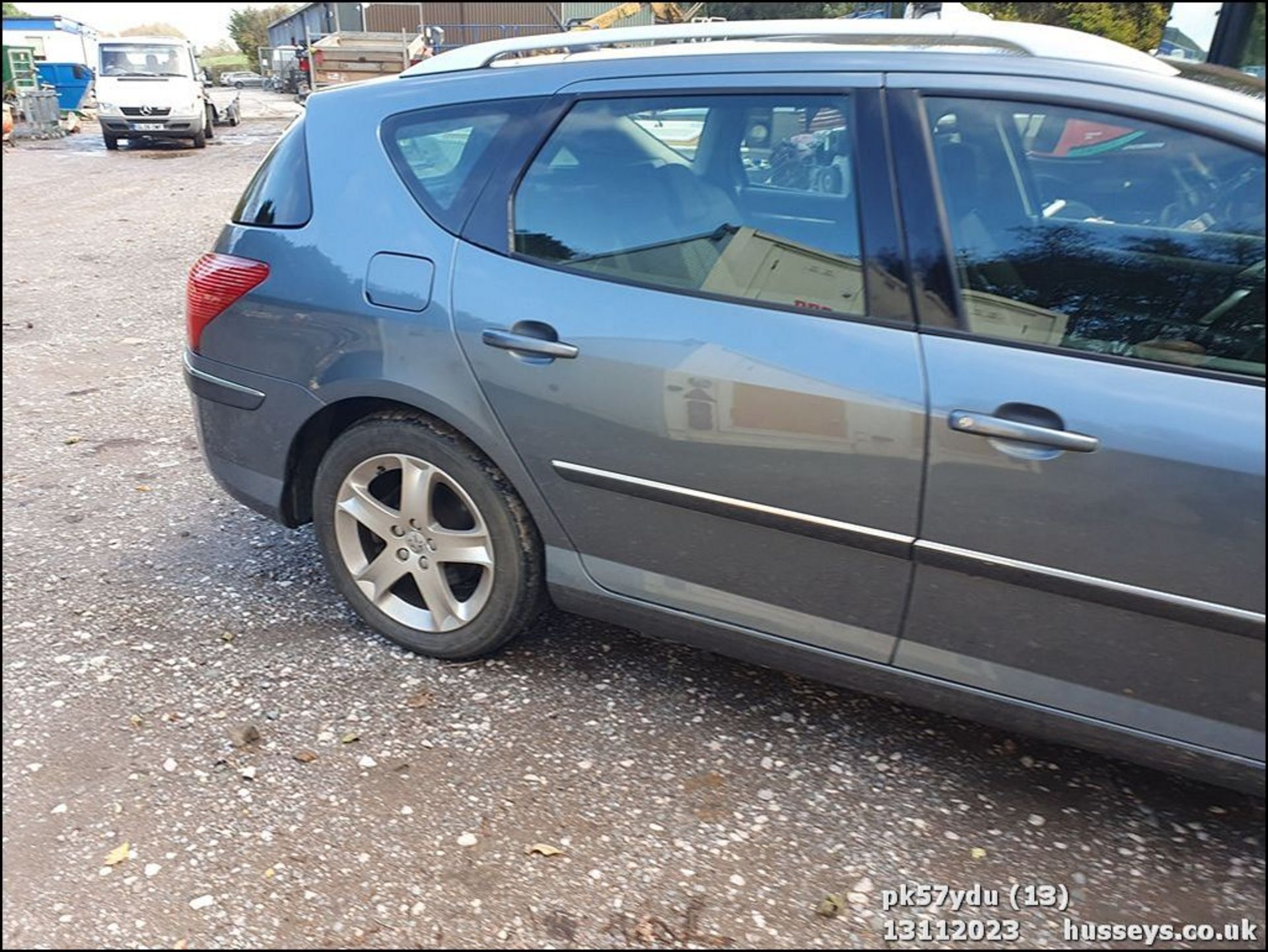 07/57 PEUGEOT 407 SW SE HDI - 1997cc 5dr Estate (Grey, 155k) - Image 14 of 56