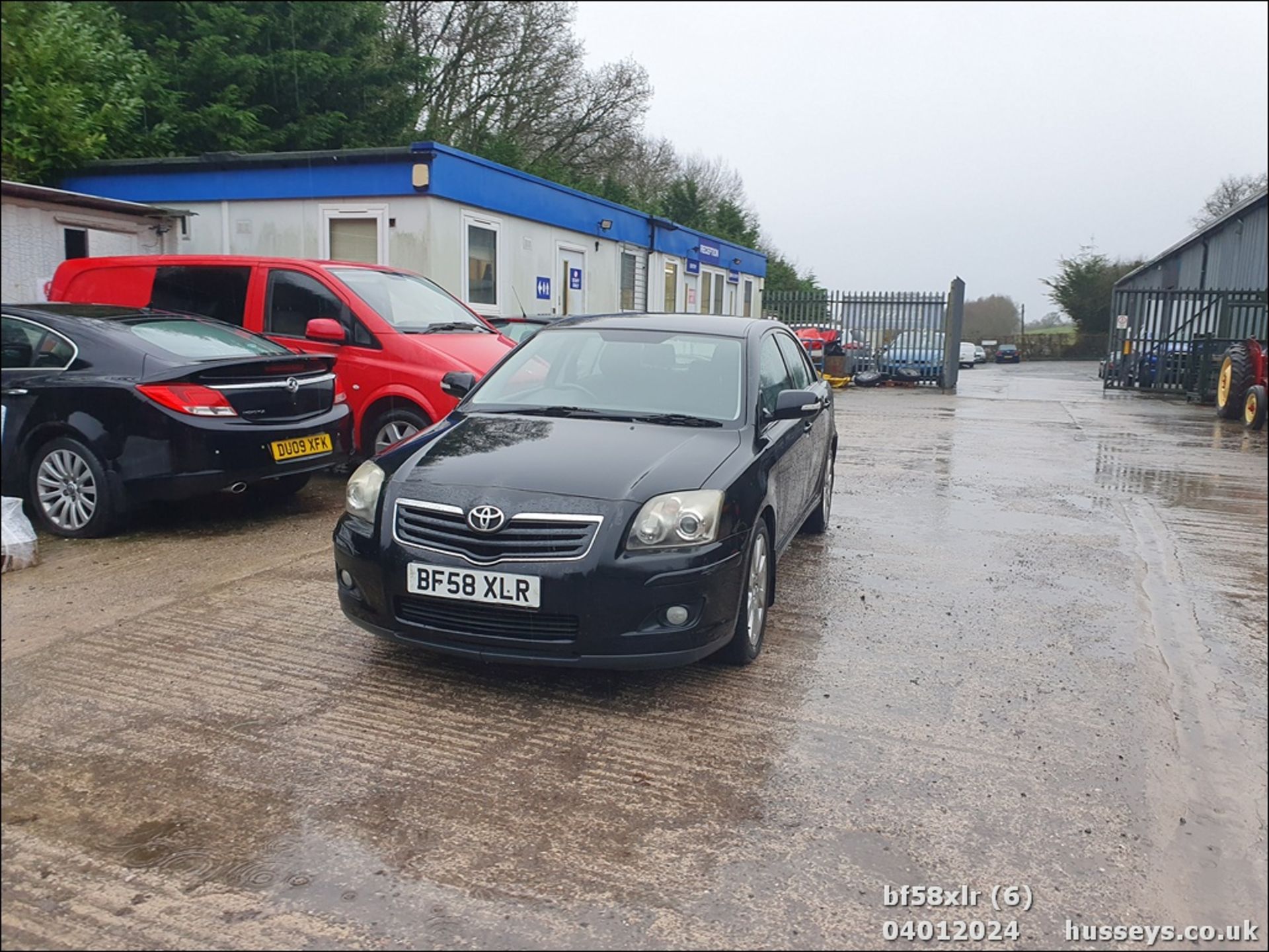 08/58 TOYOTA AVENSIS TR D-4D - 1998cc 5dr Hatchback (Black, 126k) - Image 7 of 38