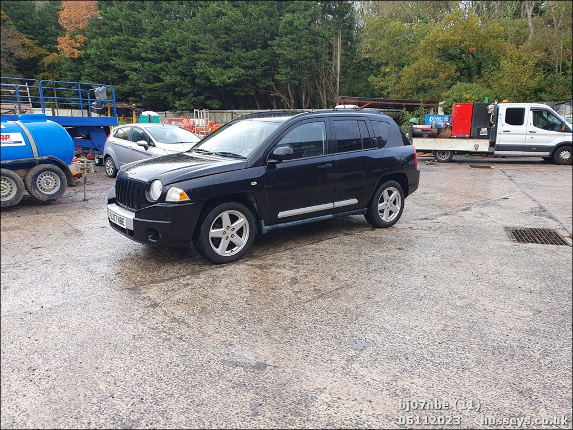 07/07 JEEP COMPASS LIMITED CRD - 1968cc 5dr Estate (Black, 97k) - Image 12 of 61