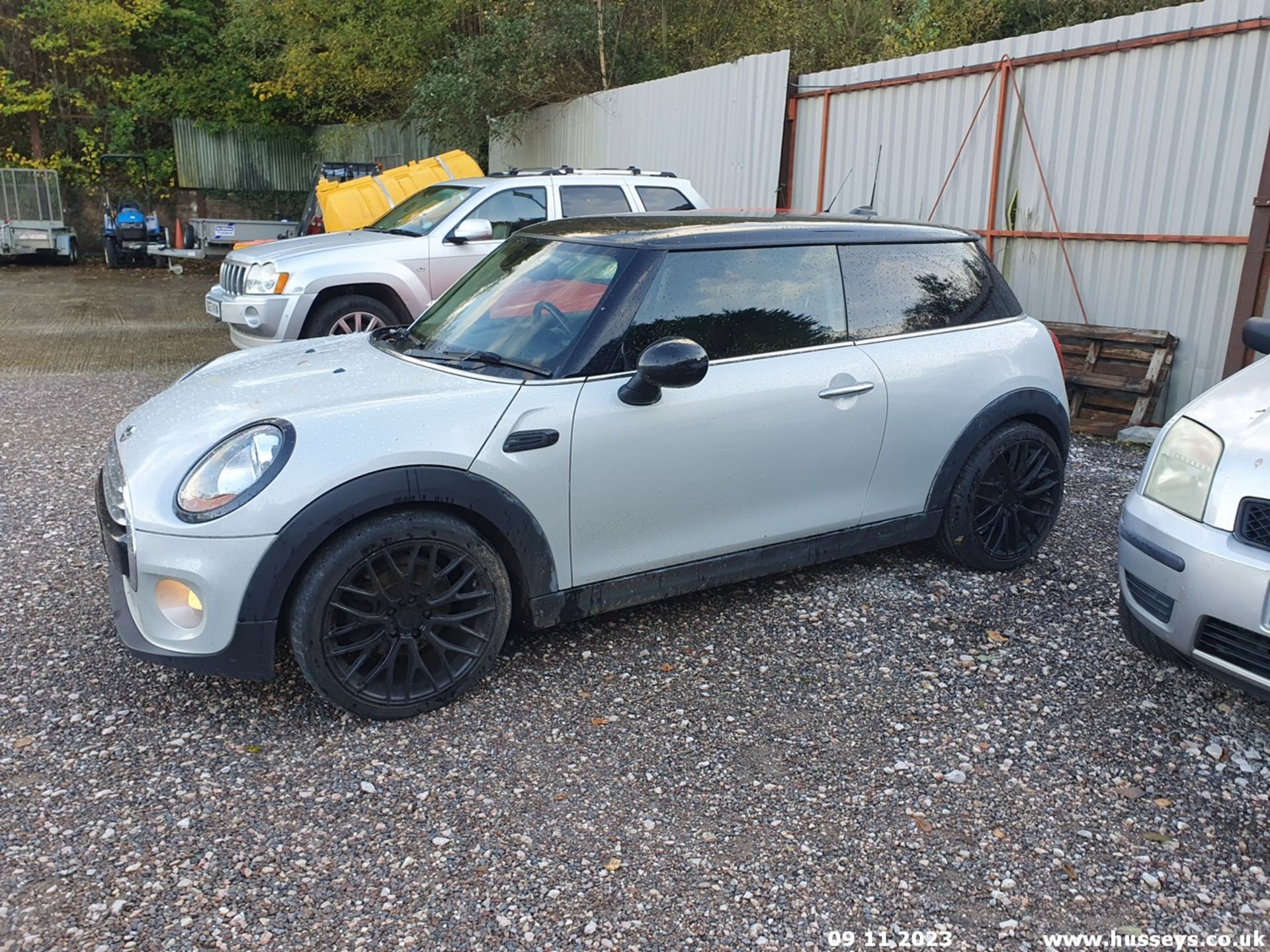 16/16 MINI COOPER - 1499cc 3dr Hatchback (Silver, 57k) - Image 20 of 54