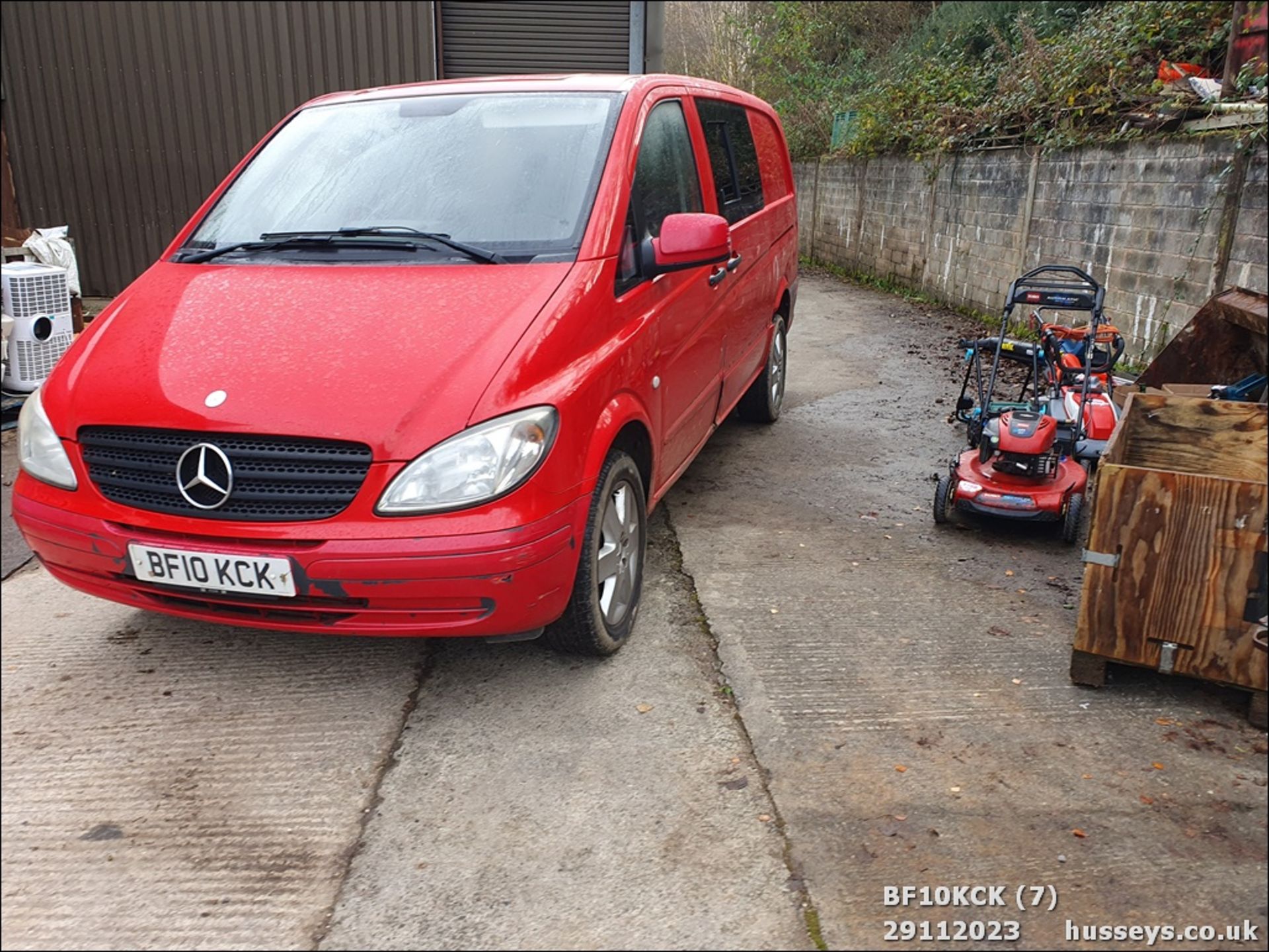 10/10 MERCEDES VITO 111 CDI LONG - 2148cc Van (Red) - Image 8 of 56