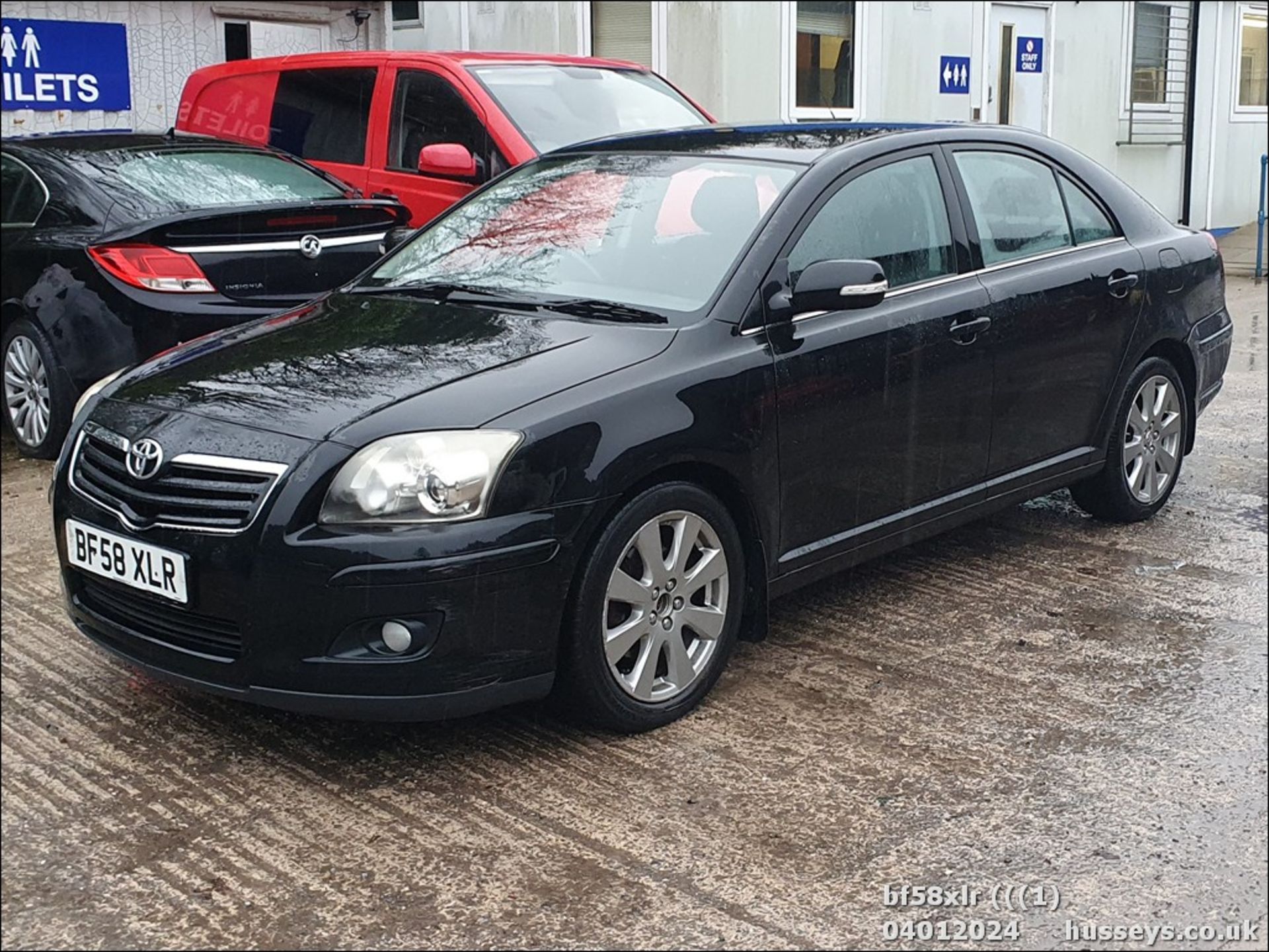 08/58 TOYOTA AVENSIS TR D-4D - 1998cc 5dr Hatchback (Black, 126k)