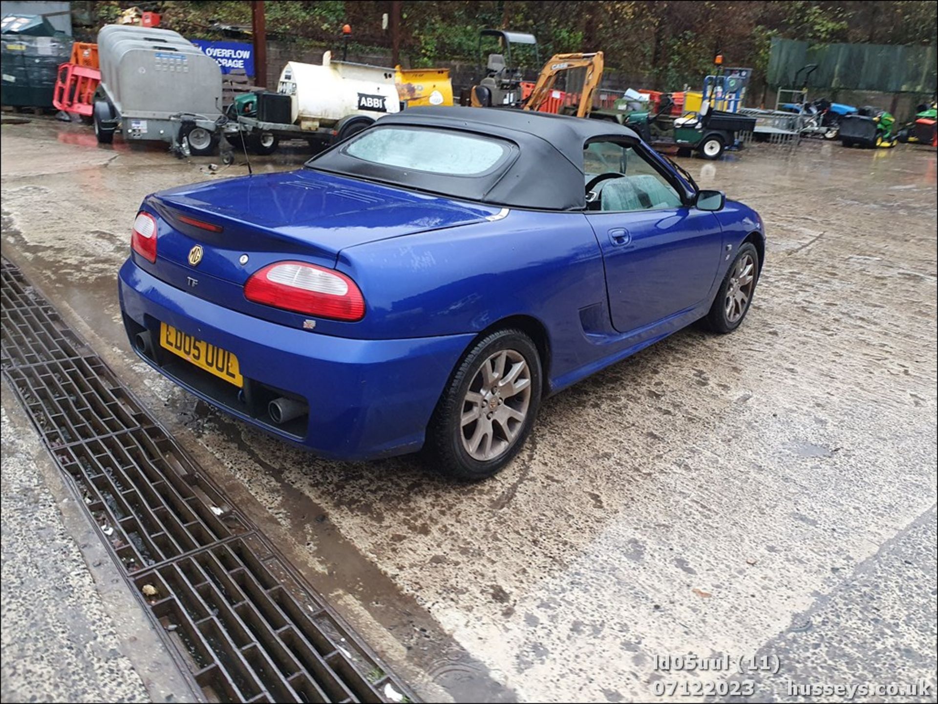 05/05 MG TF 135 - 1796cc 2dr Convertible (Blue) - Image 12 of 45