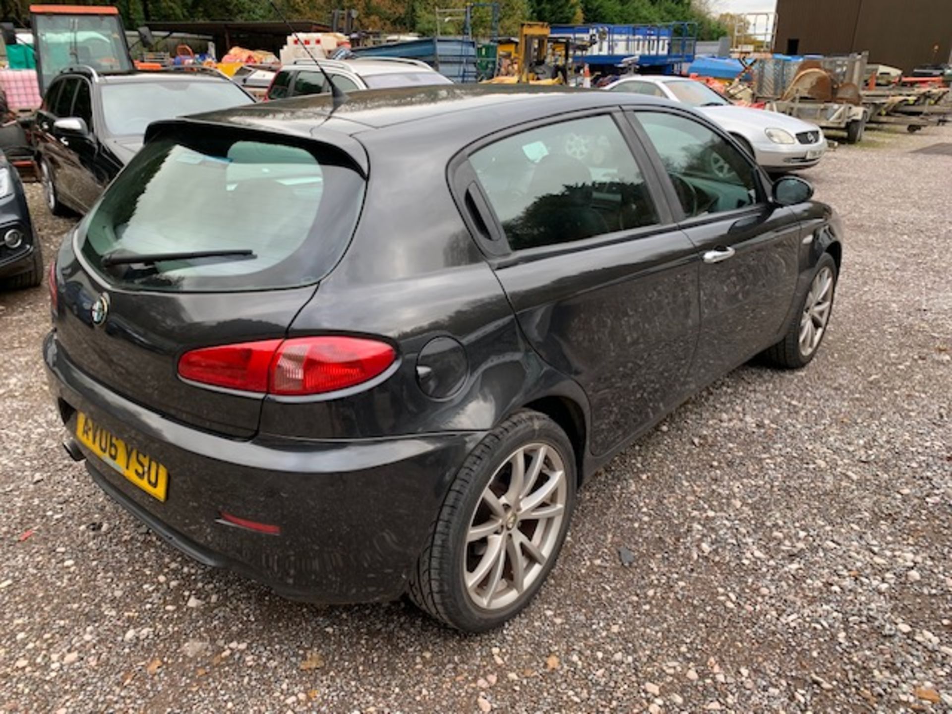 06/06 ALFA ROMEO 147 TS TI SE - 1598cc 5dr Hatchback (Black, 96k) - Image 7 of 11