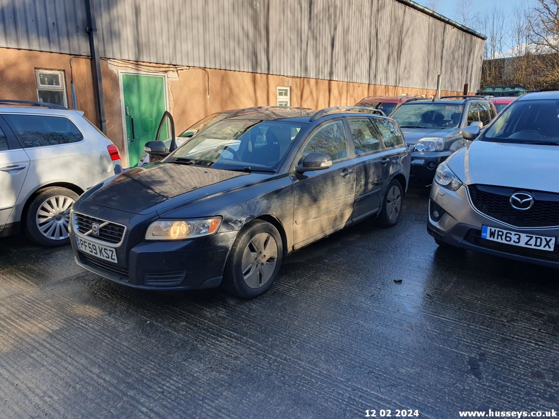 10/59 VOLVO V50 S D DRIVE - 1560cc 5dr Estate (Black) - Image 2 of 39