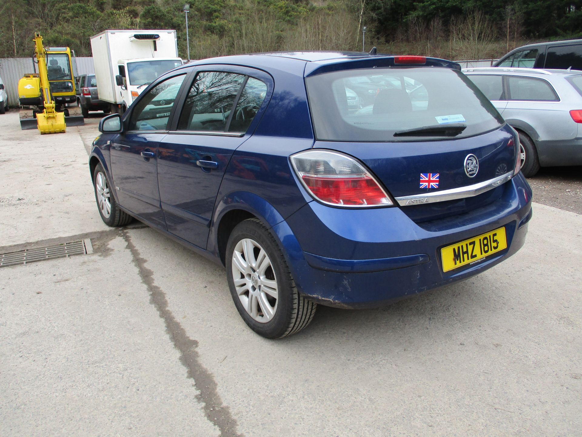 2009 VAUXHALL ASTRA DESIGN - 1598cc 5dr Hatchback (Blue, 103k) - Image 7 of 15