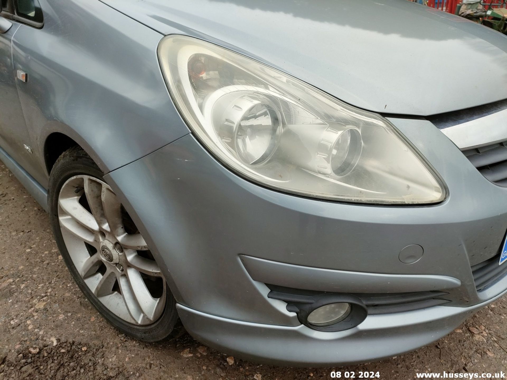 08/08 VAUXHALL CORSA SXI A/C - 1364cc 3dr Hatchback (Silver) - Image 5 of 64