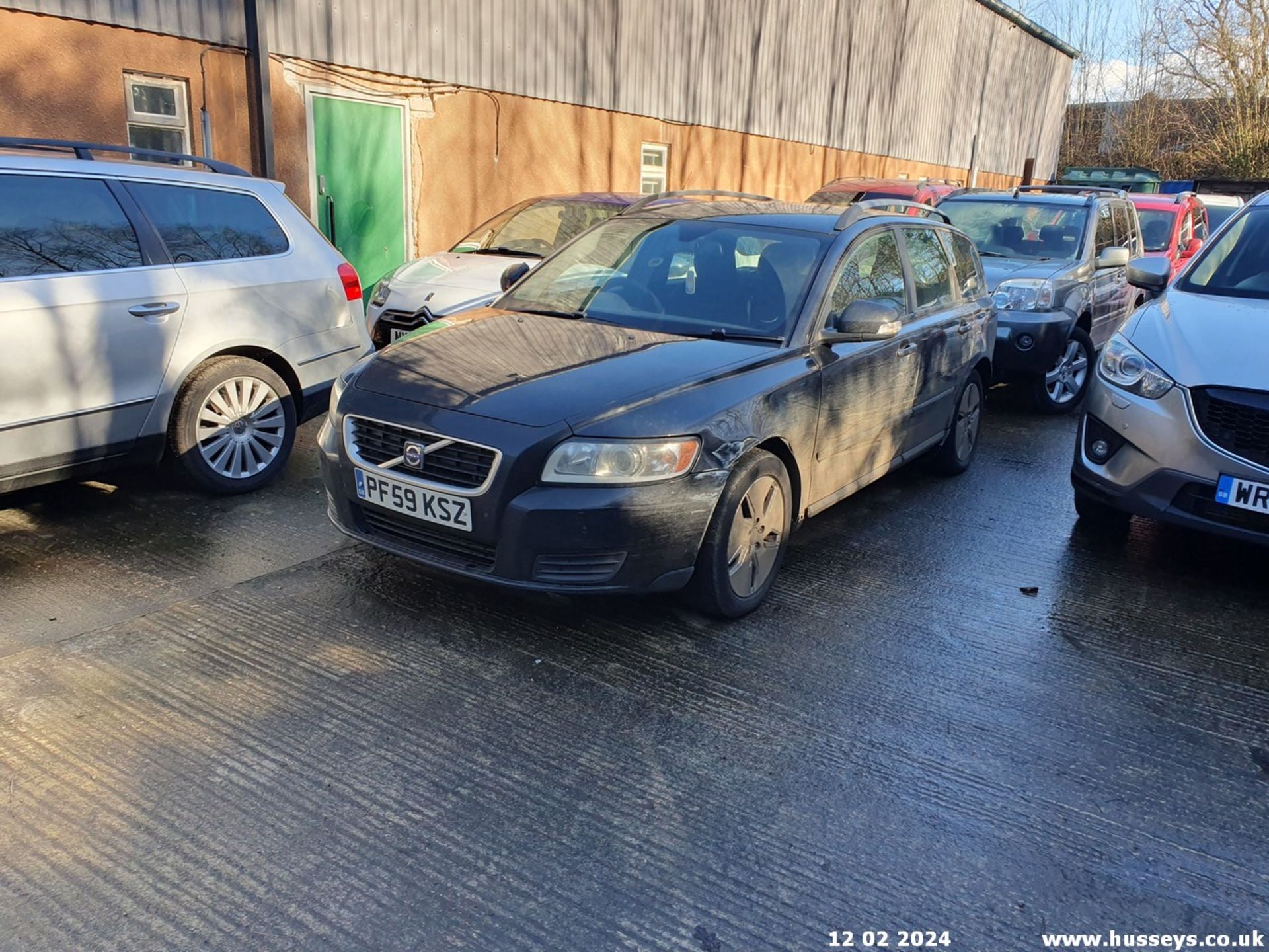 10/59 VOLVO V50 S D DRIVE - 1560cc 5dr Estate (Black) - Image 5 of 39