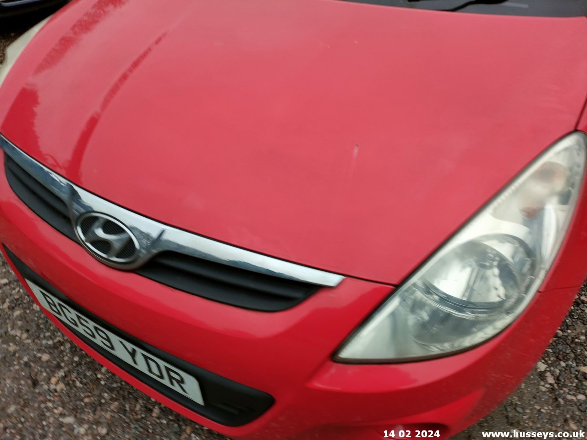 09/59 HYUNDAI I20 CLASSIC - 1248cc 5dr Hatchback (Red) - Image 11 of 41