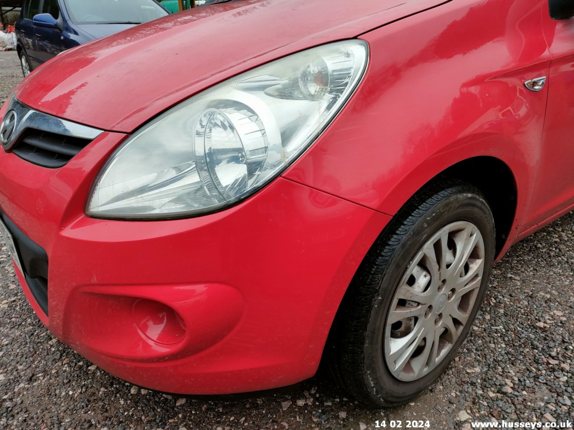 09/59 HYUNDAI I20 CLASSIC - 1248cc 5dr Hatchback (Red) - Image 13 of 41