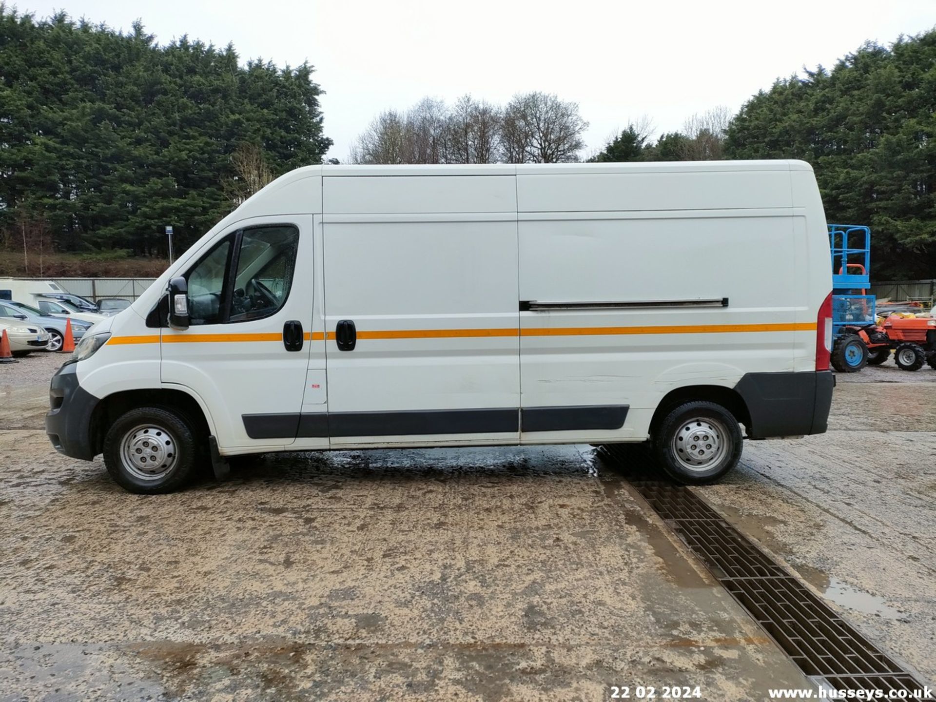 17/67 PEUGEOT BOXER 335 PRO L3H2 BLUE H - 1997cc 5dr Van (White) - Image 16 of 47