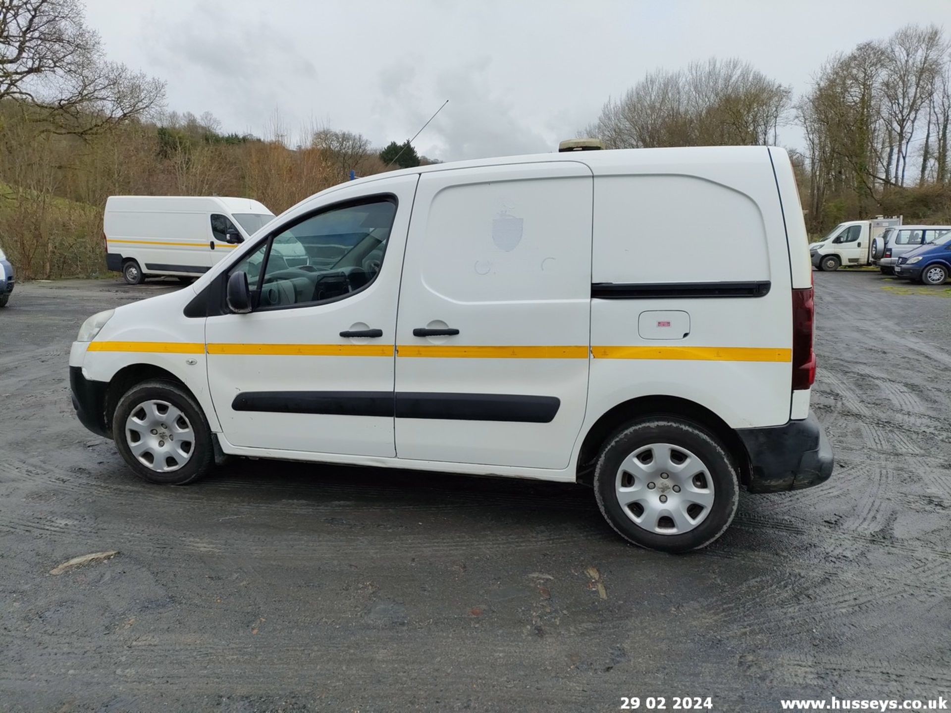 13/63 PEUGEOT PARTNER 850 SE L1 HDI - 1560cc 5dr Van (White, 115k) - Image 20 of 56