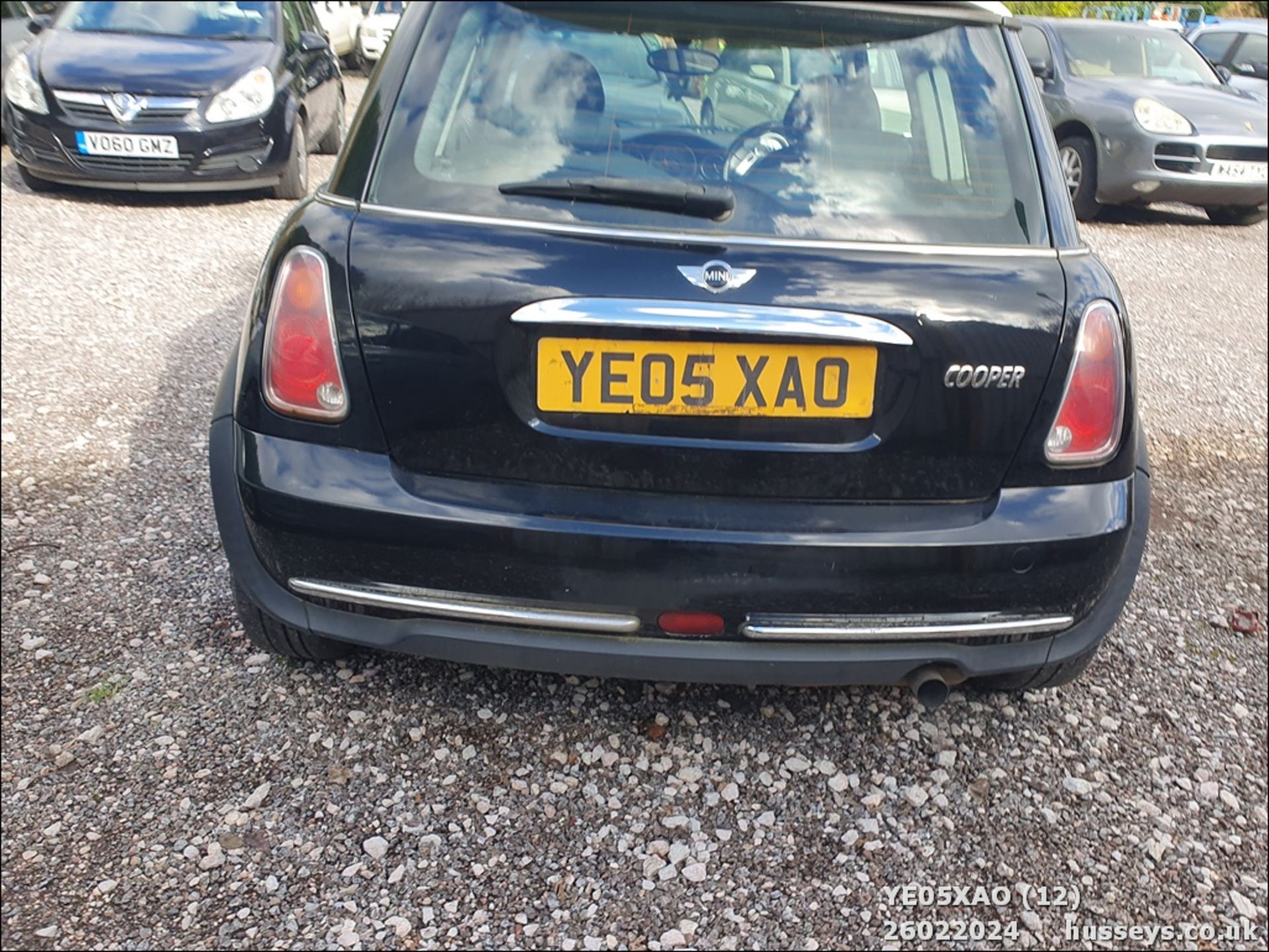 05/05 MINI MINI COOPER - 1598cc 3dr Hatchback (Black) - Image 13 of 31