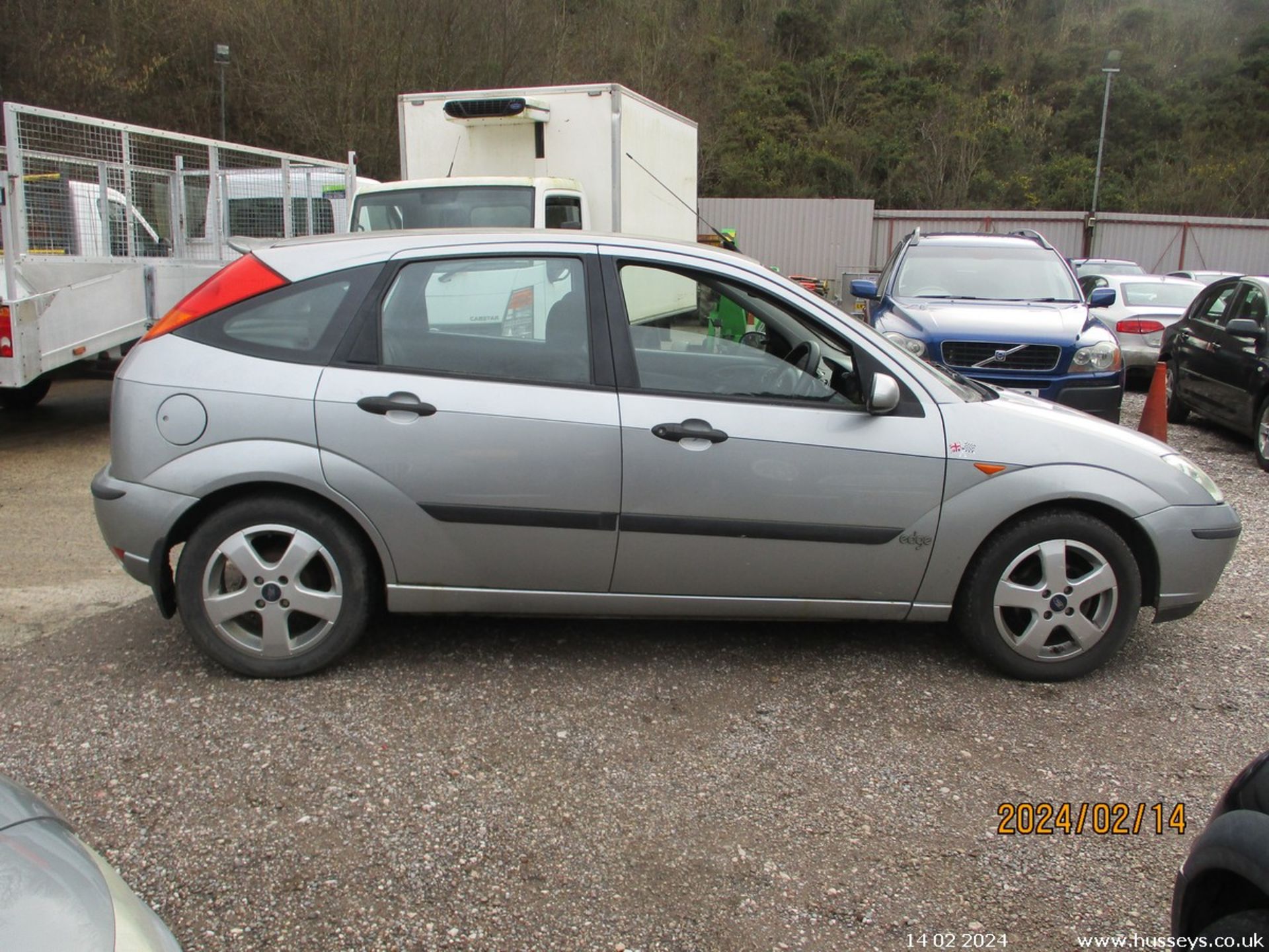 04/54 FORD FOCUS EDGE - 1596cc 5dr Hatchback (Silver) - Image 9 of 24