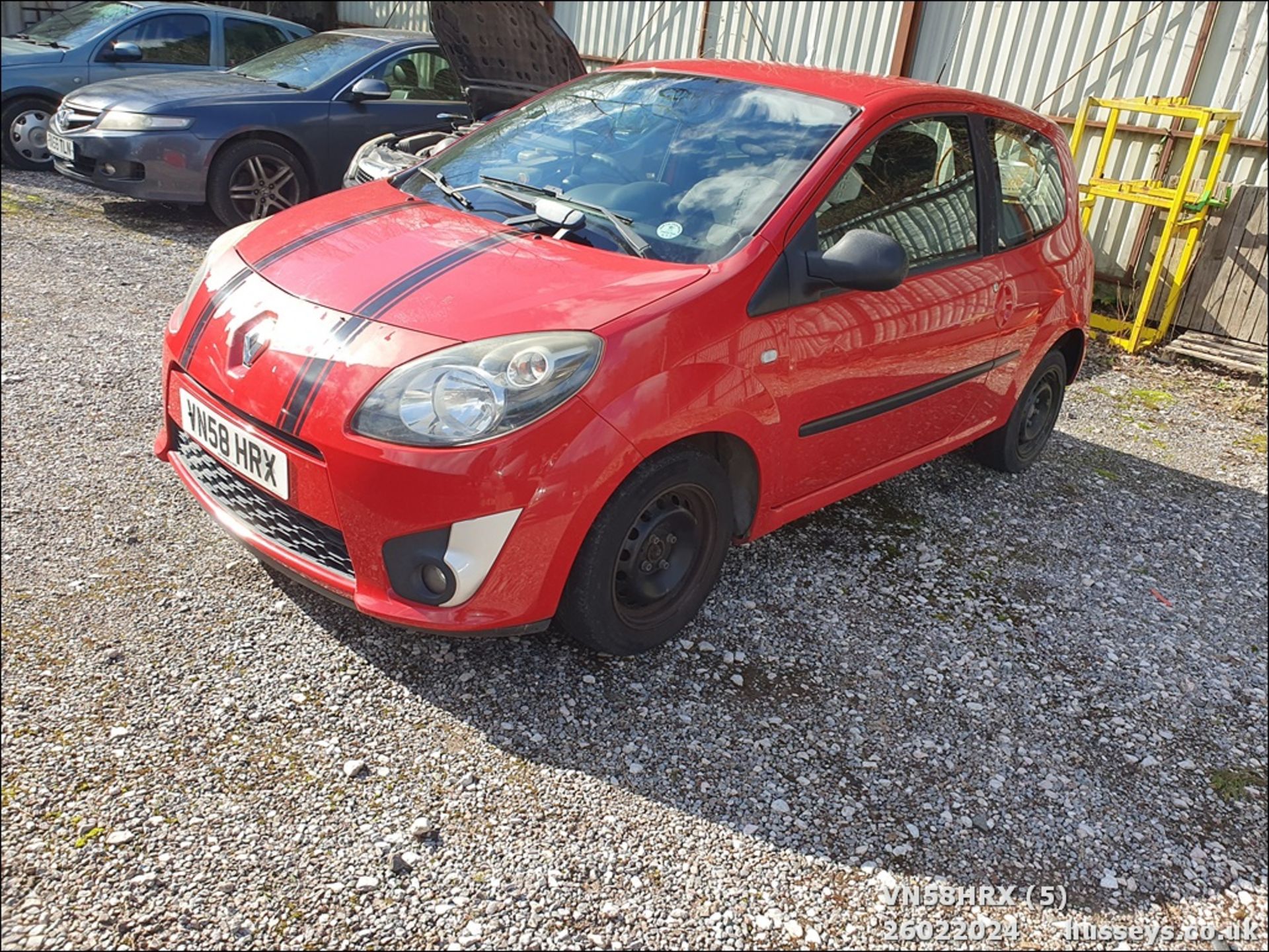 08/58 RENAULT TWINGO EXTREME 60 - 1149cc 3dr Hatchback (Red, 101k) - Image 6 of 34