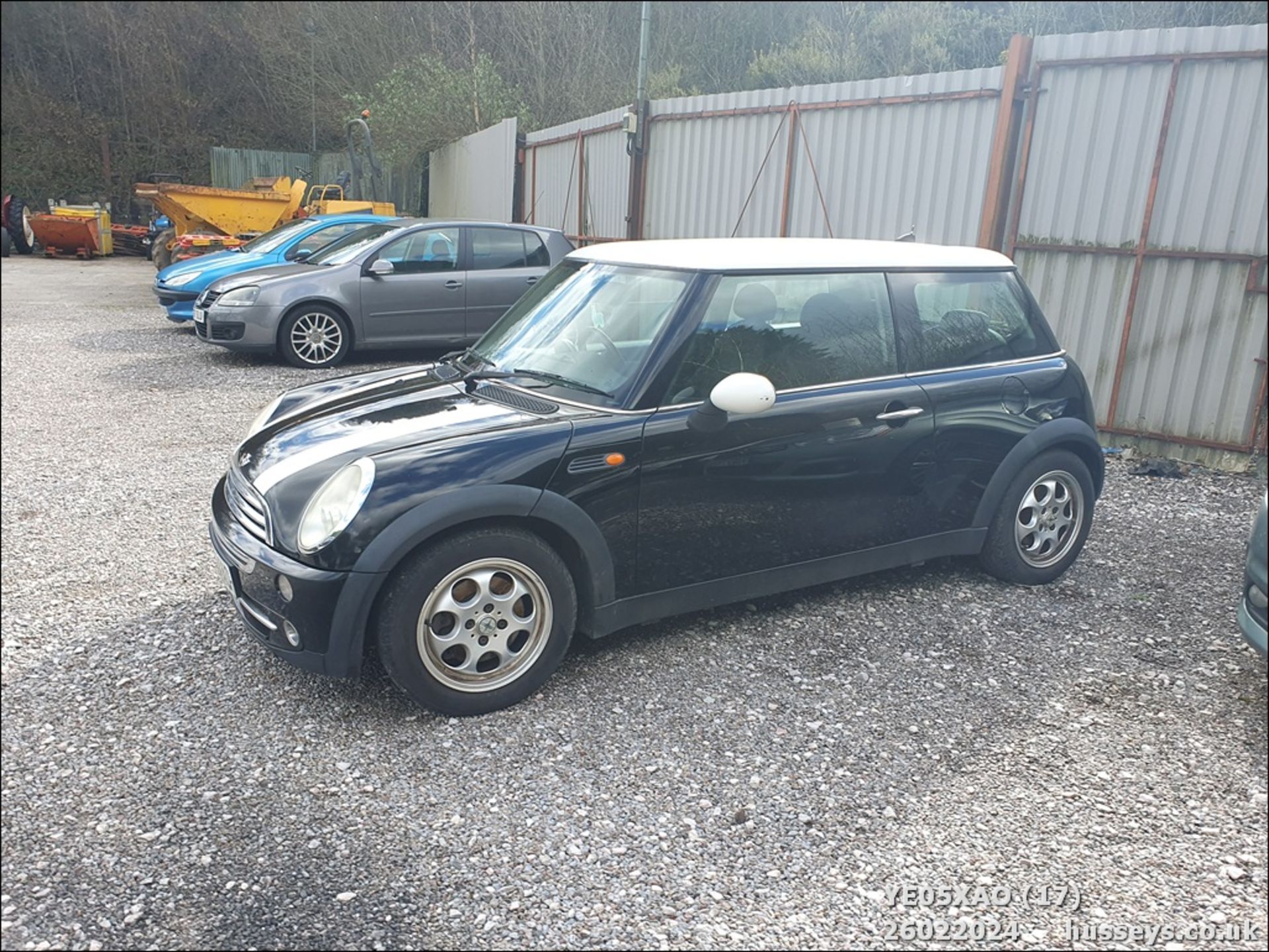 05/05 MINI MINI COOPER - 1598cc 3dr Hatchback (Black) - Image 18 of 31