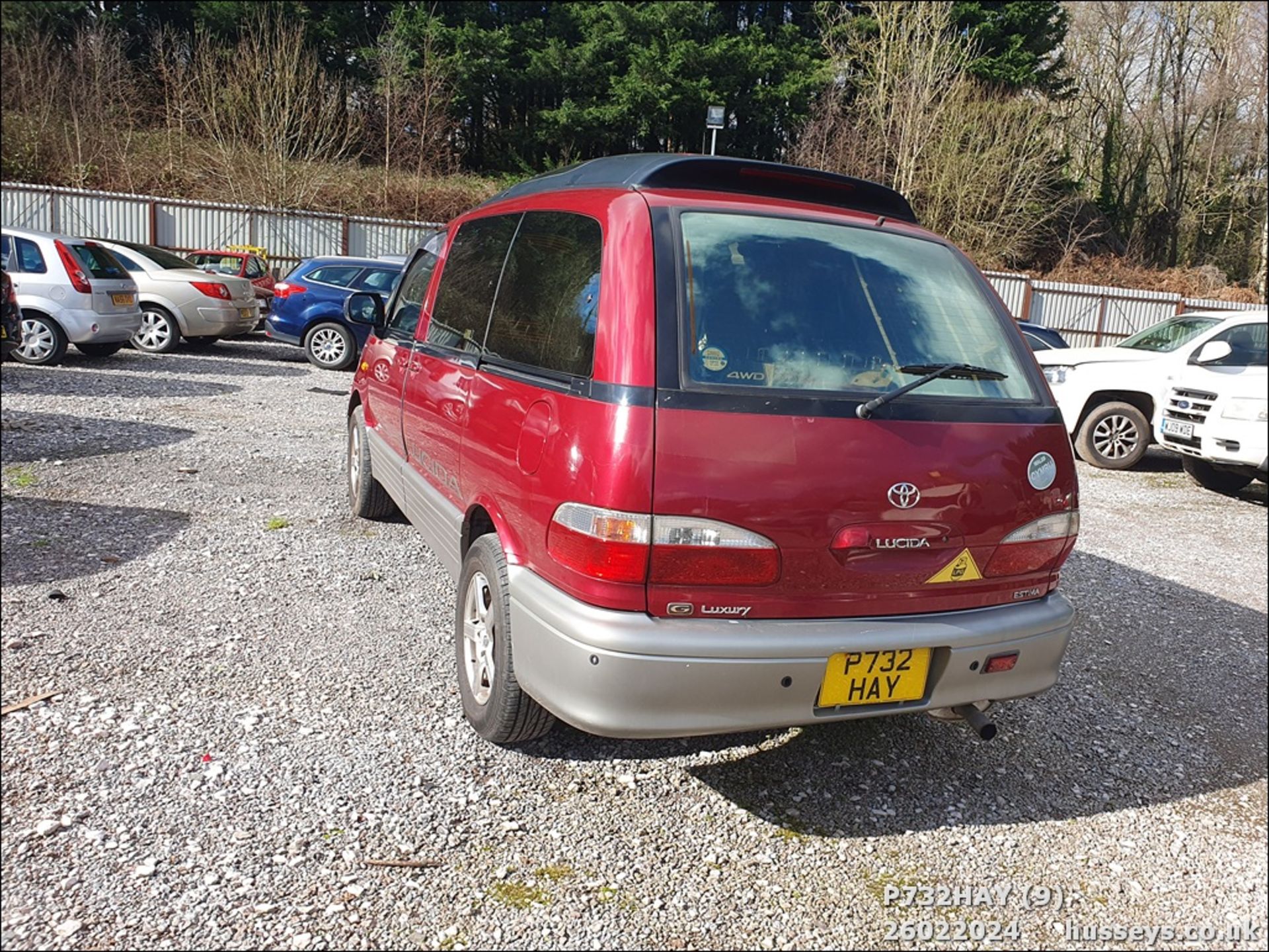 1997 TOYOTA LUCIDA - 2184cc 4dr Van (Red) - Image 10 of 22