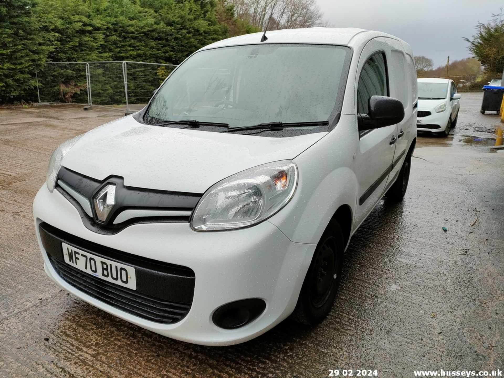 20/70 RENAULT KANGOO ML19 B-SNESS+ ENER - 1461cc (White, 147k) - Image 11 of 54