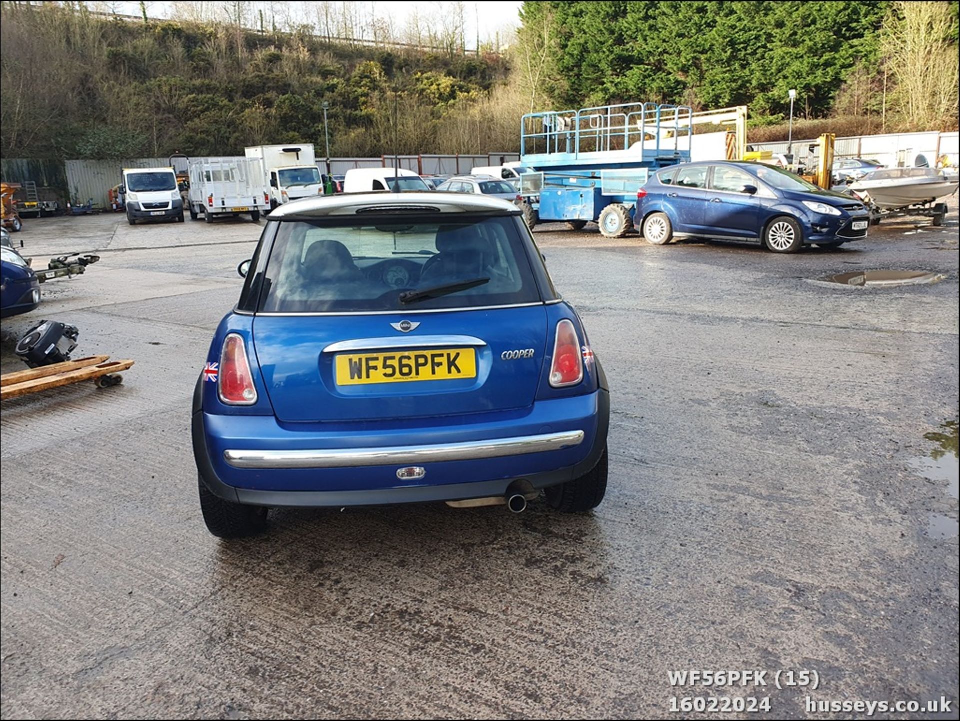 06/56 MINI MINI COOPER - 1598cc 3dr Hatchback (Blue, 101k) - Image 16 of 40