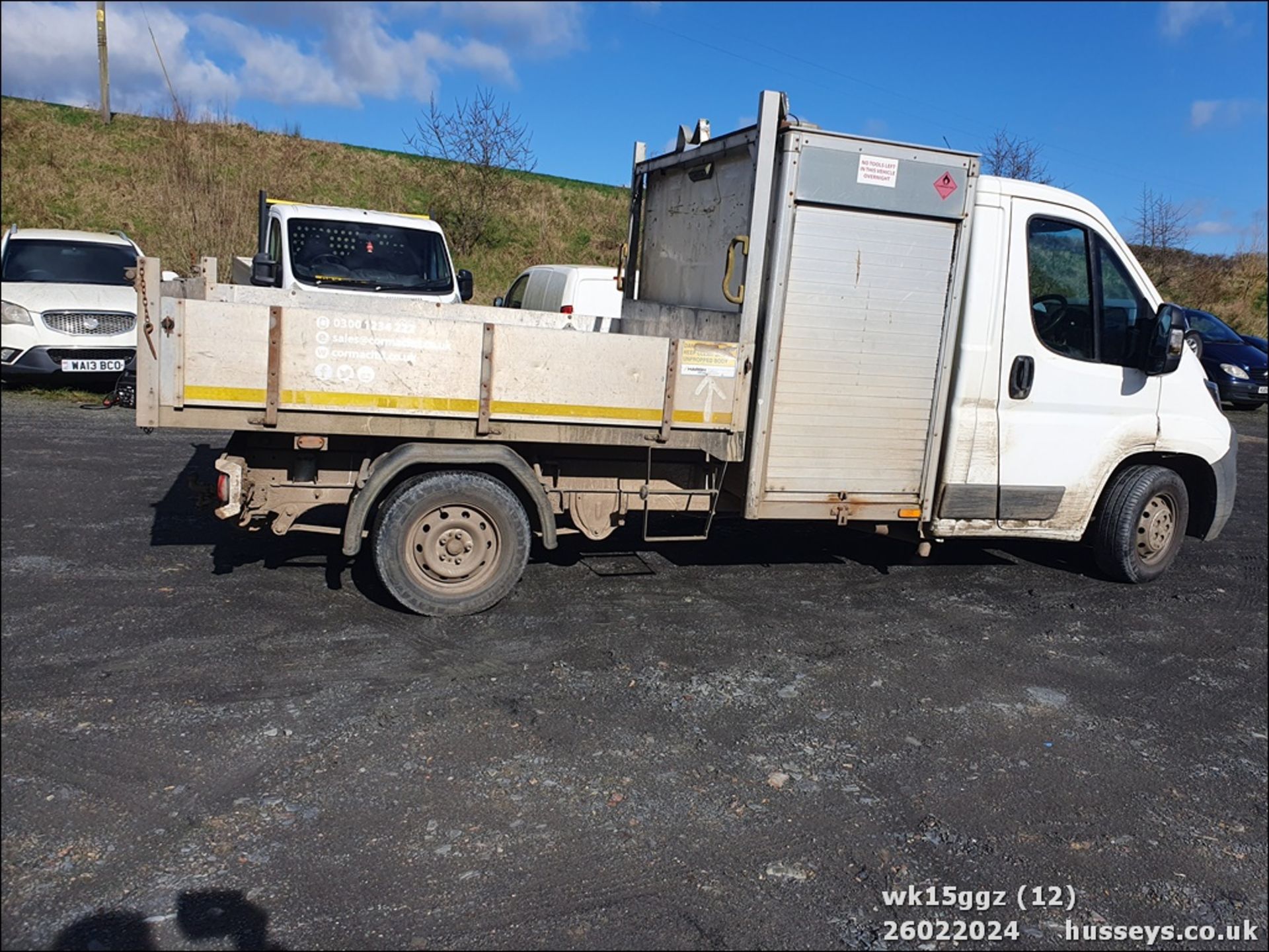 15/15 PEUGEOT BOXER 335 L2S HDI - 2198cc 2dr Tipper (White, 135k) - Image 13 of 40