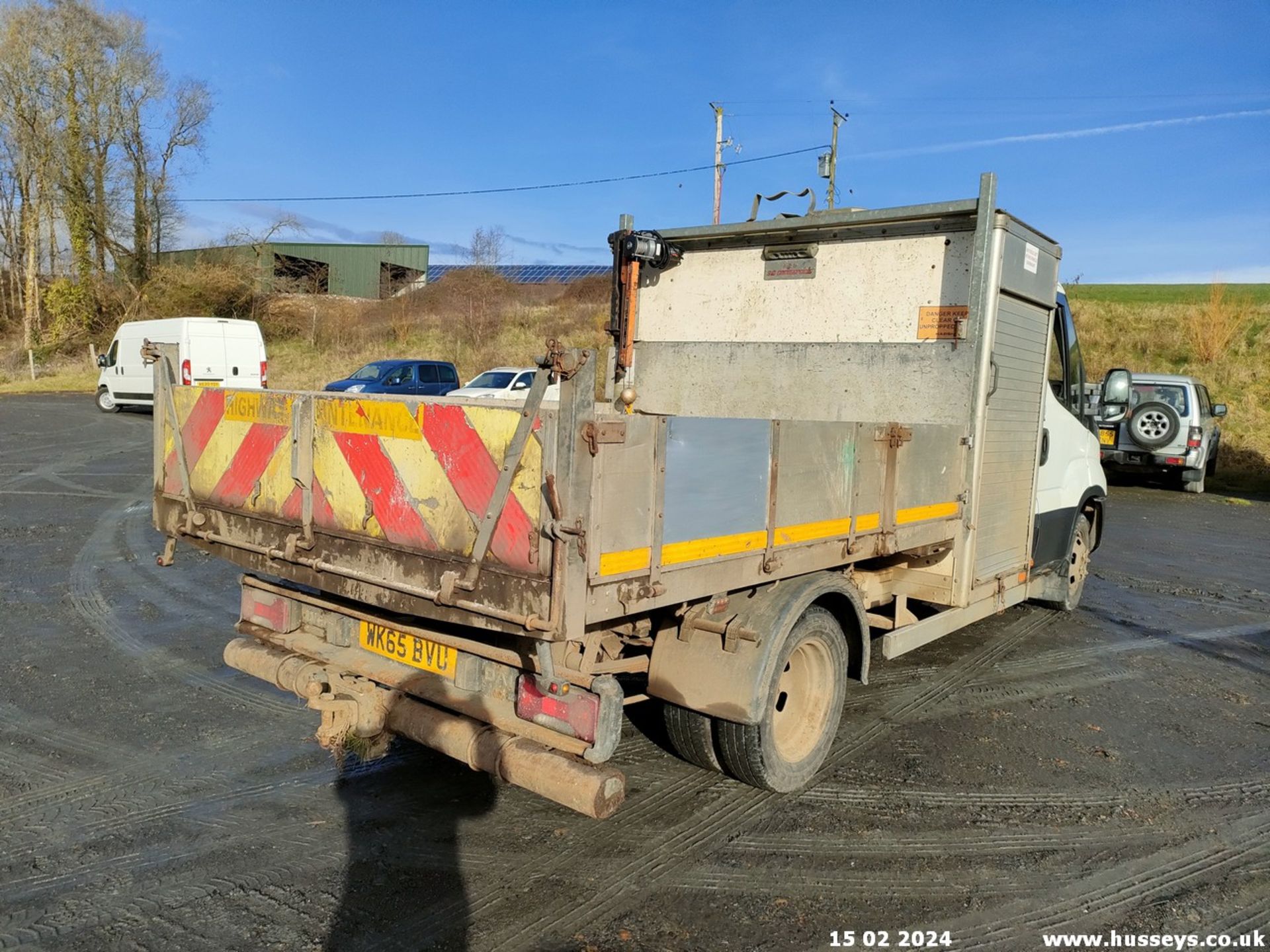 15/65 IVECO DAILY MWB - 2998cc 2dr Tipper (White) - Image 25 of 38
