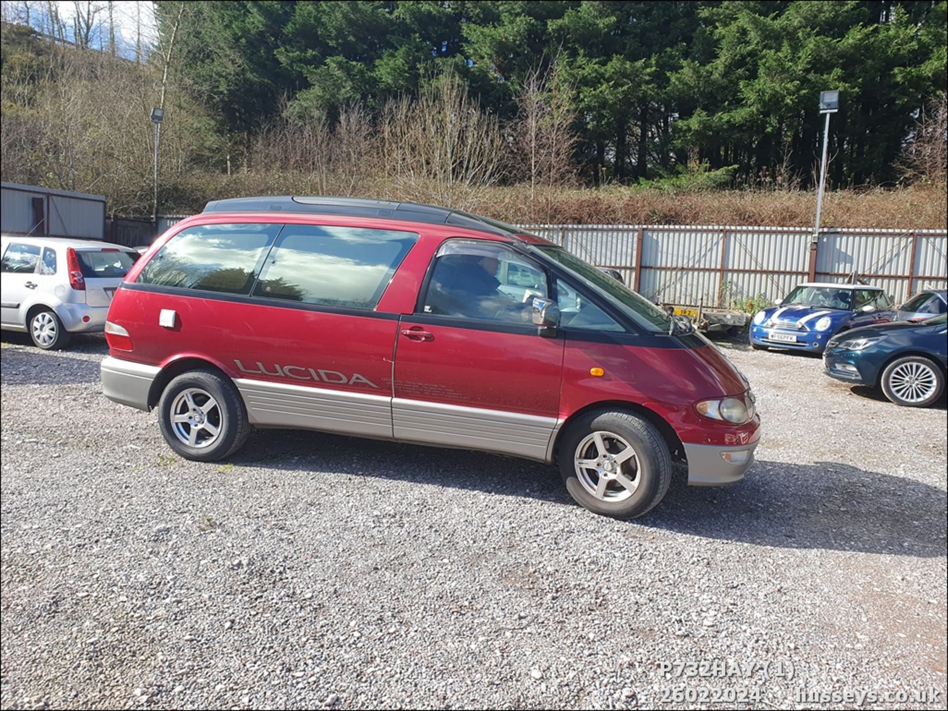 1997 TOYOTA LUCIDA - 2184cc 4dr Van (Red) - Image 2 of 22