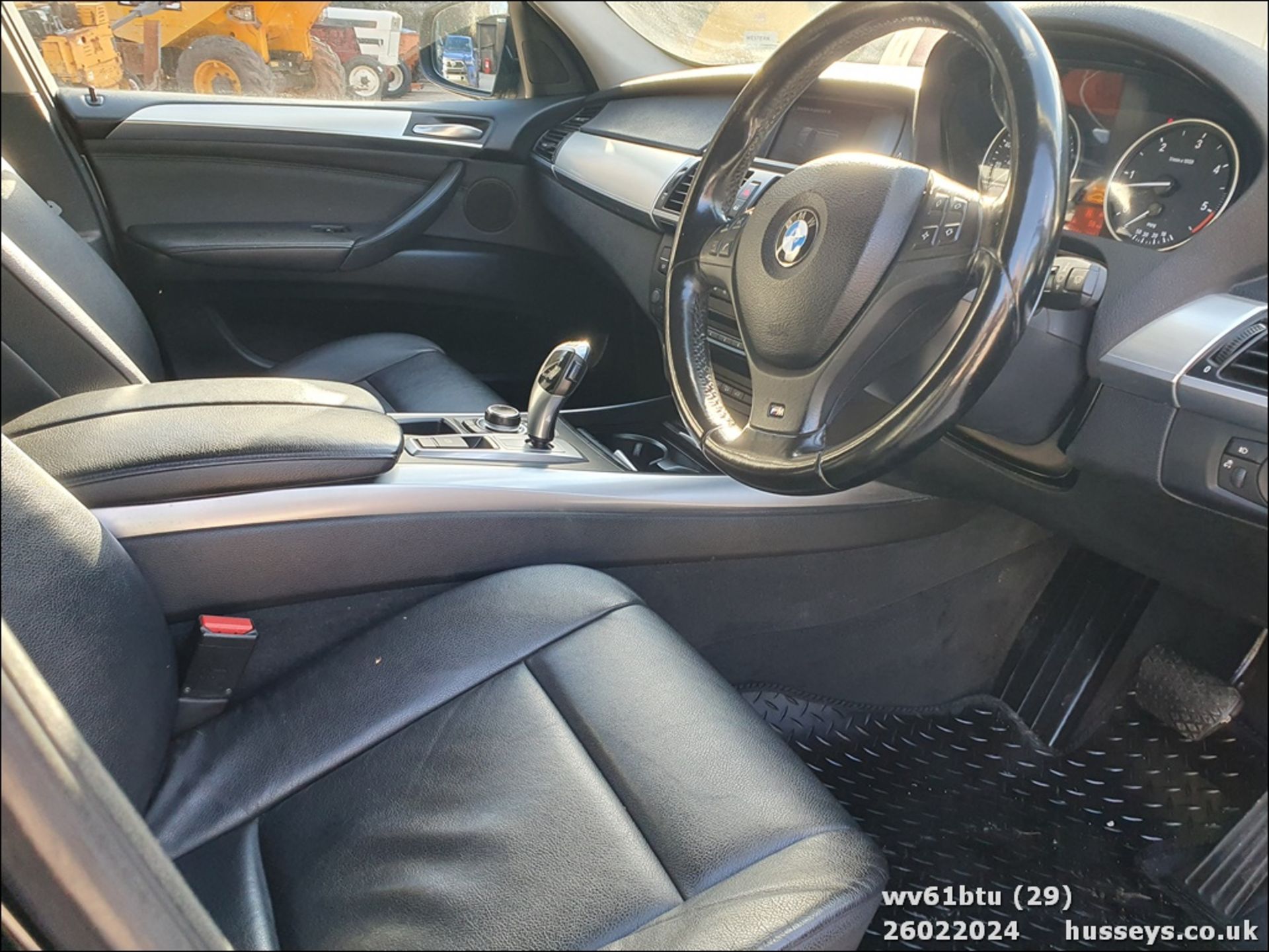 11/61 BMW X5 XDRIVE30D SE AUTO - 2993cc 5dr Estate (Black, 85k) - Image 30 of 51