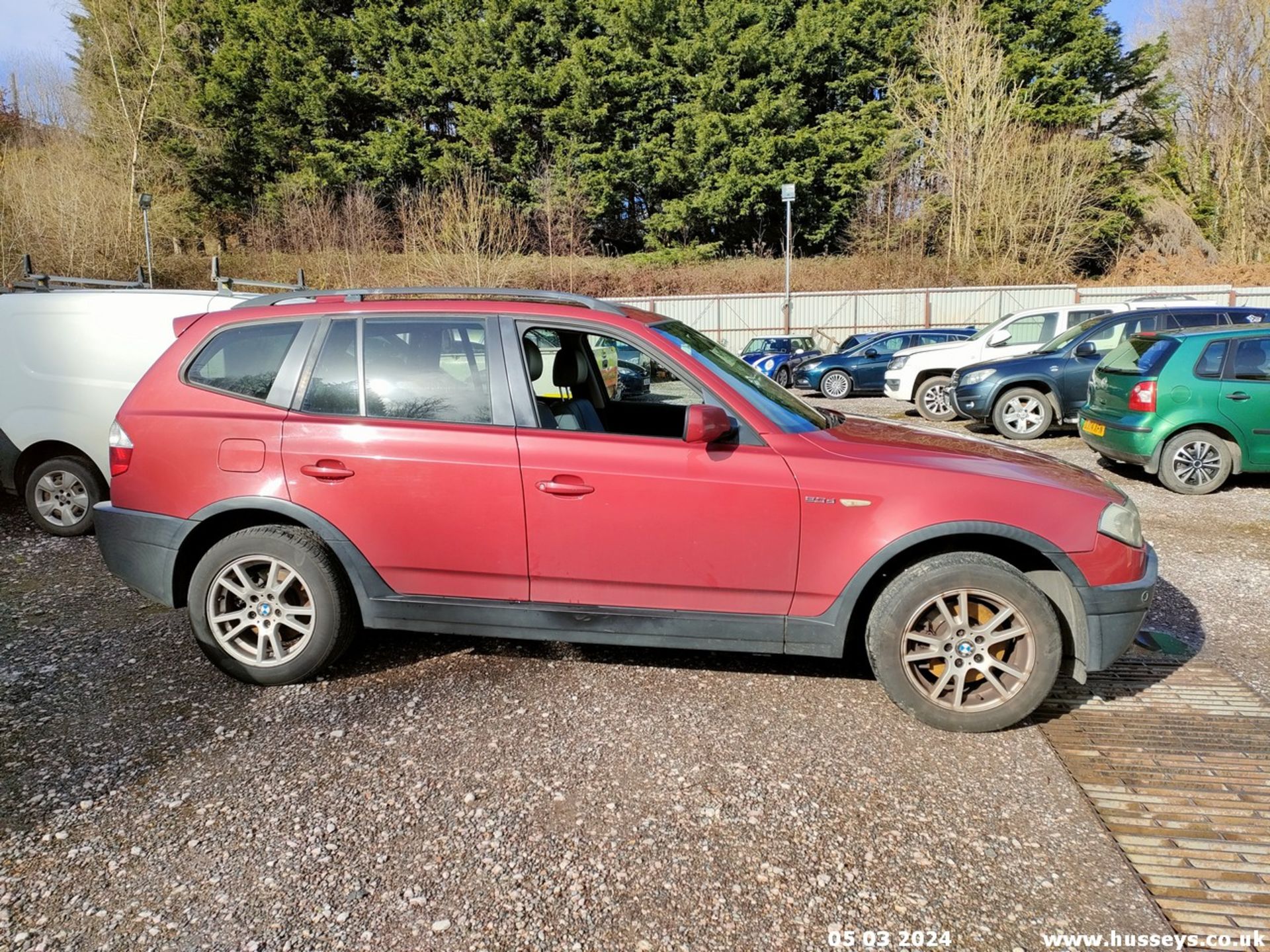 05/55 BMW X3 D SE - 1995cc 5dr Estate (Red, 188k) - Image 37 of 51