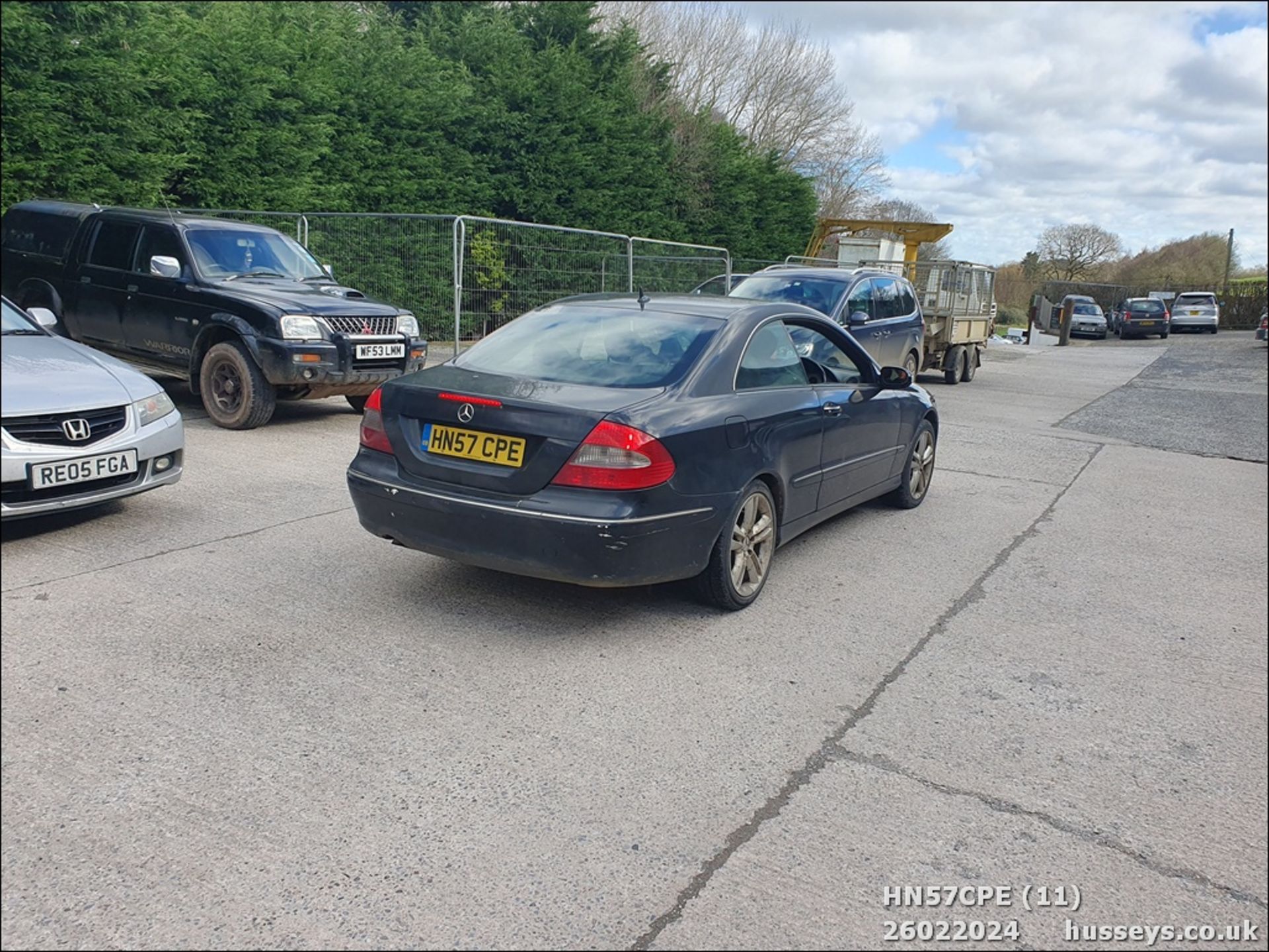 07/57 MERCEDES CLK320 CDI AVANTGARDE A - 2987cc 2dr Coupe (Black, 209k) - Image 12 of 32